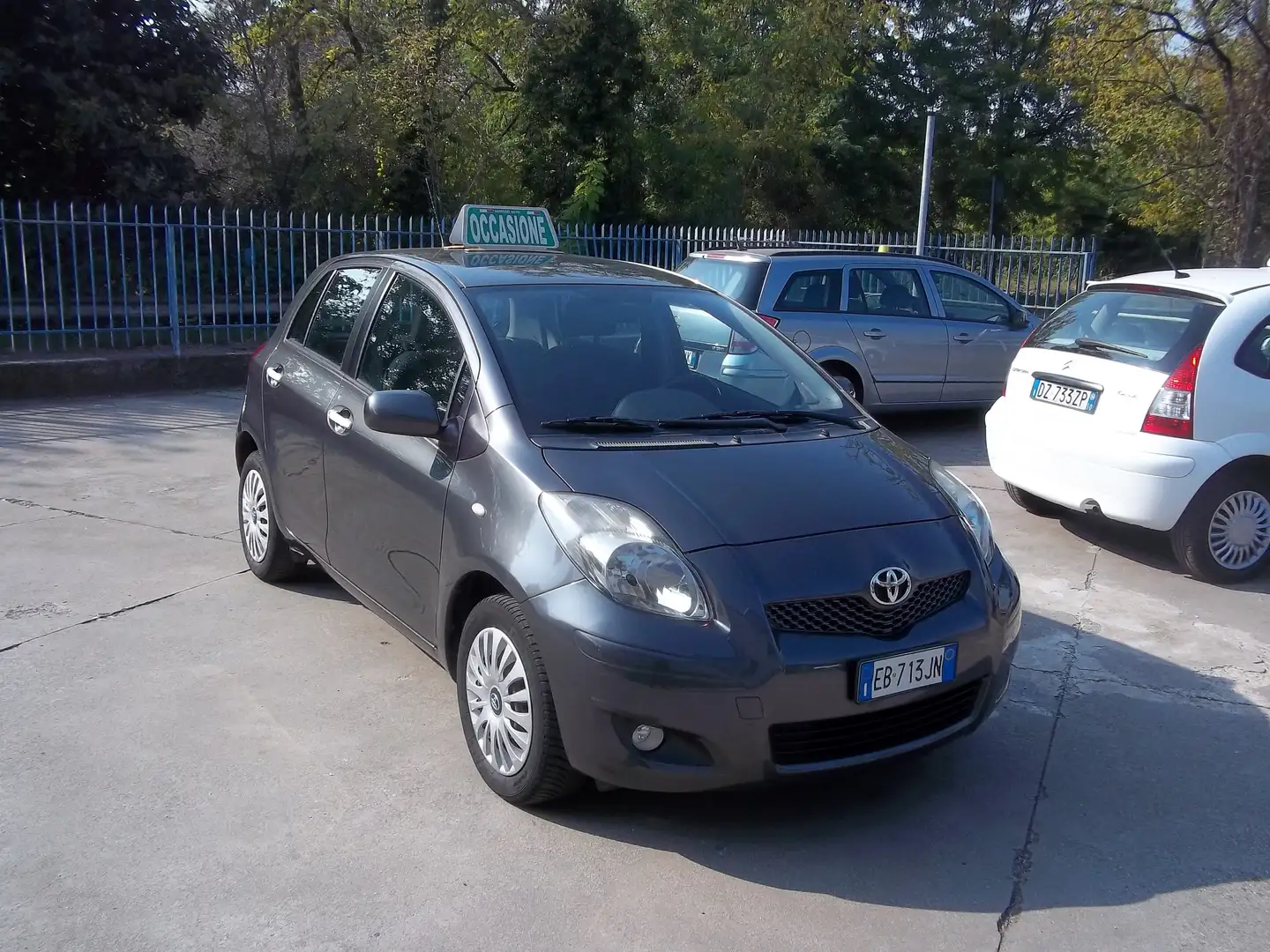 Toyota Yaris Yaris II 2005 5p 1.0 VVTi EXECUTIVE my10 Grigio - 1