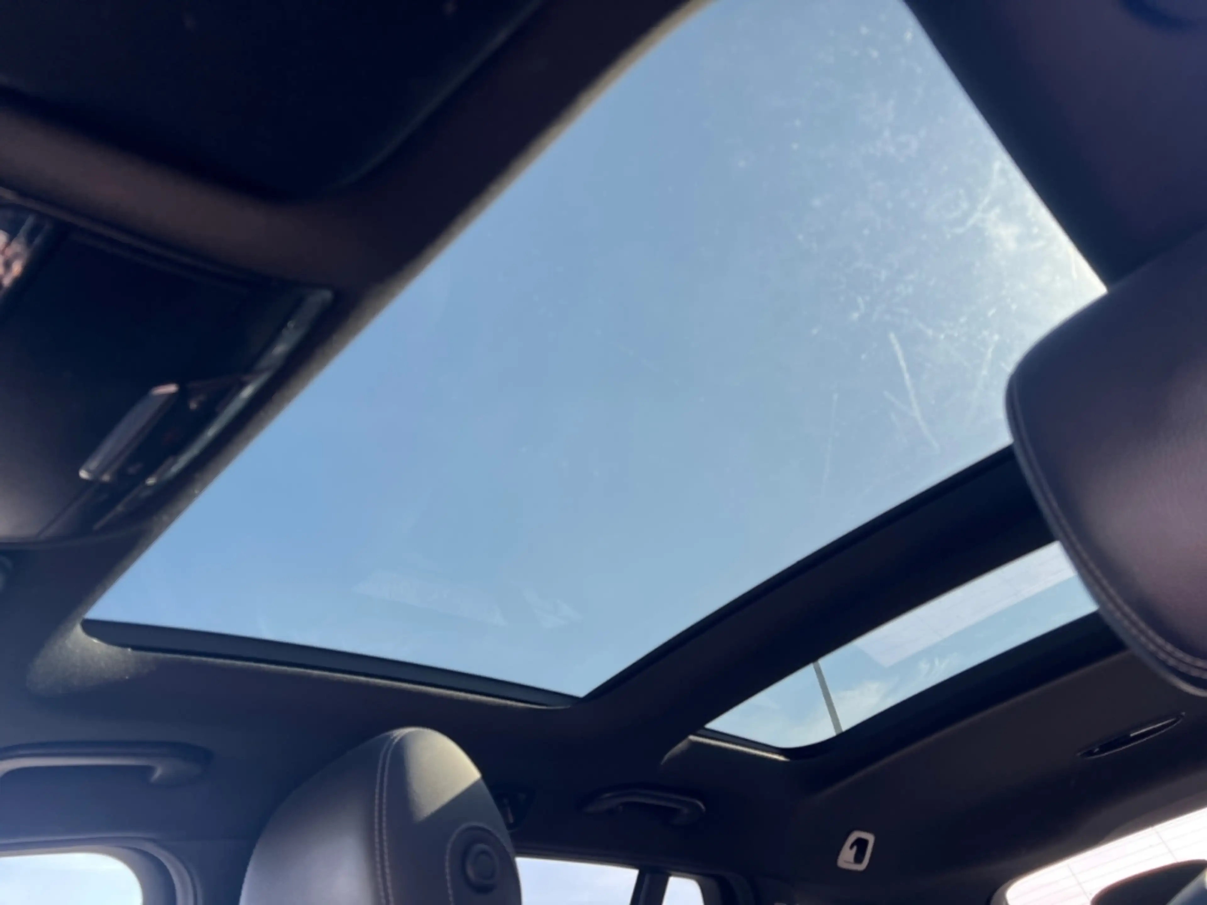 Mercedes-Benz C 250 T-Modell AMG-Line Edition CGI Panorama LED — photo 13