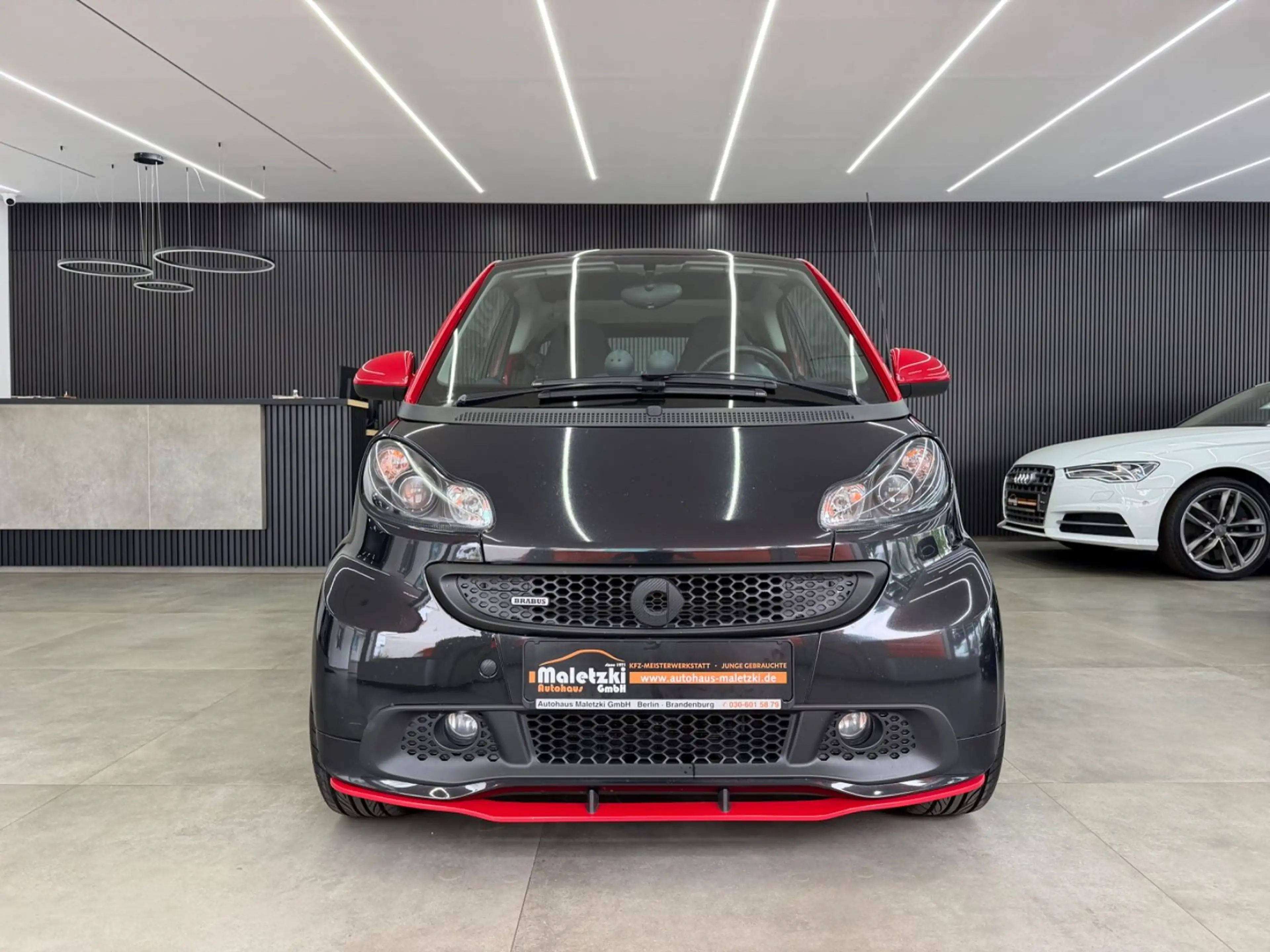 smart forTwo 1.0 coupe Brabus*Panorama*Navi*Sitzheiz* — photo 2