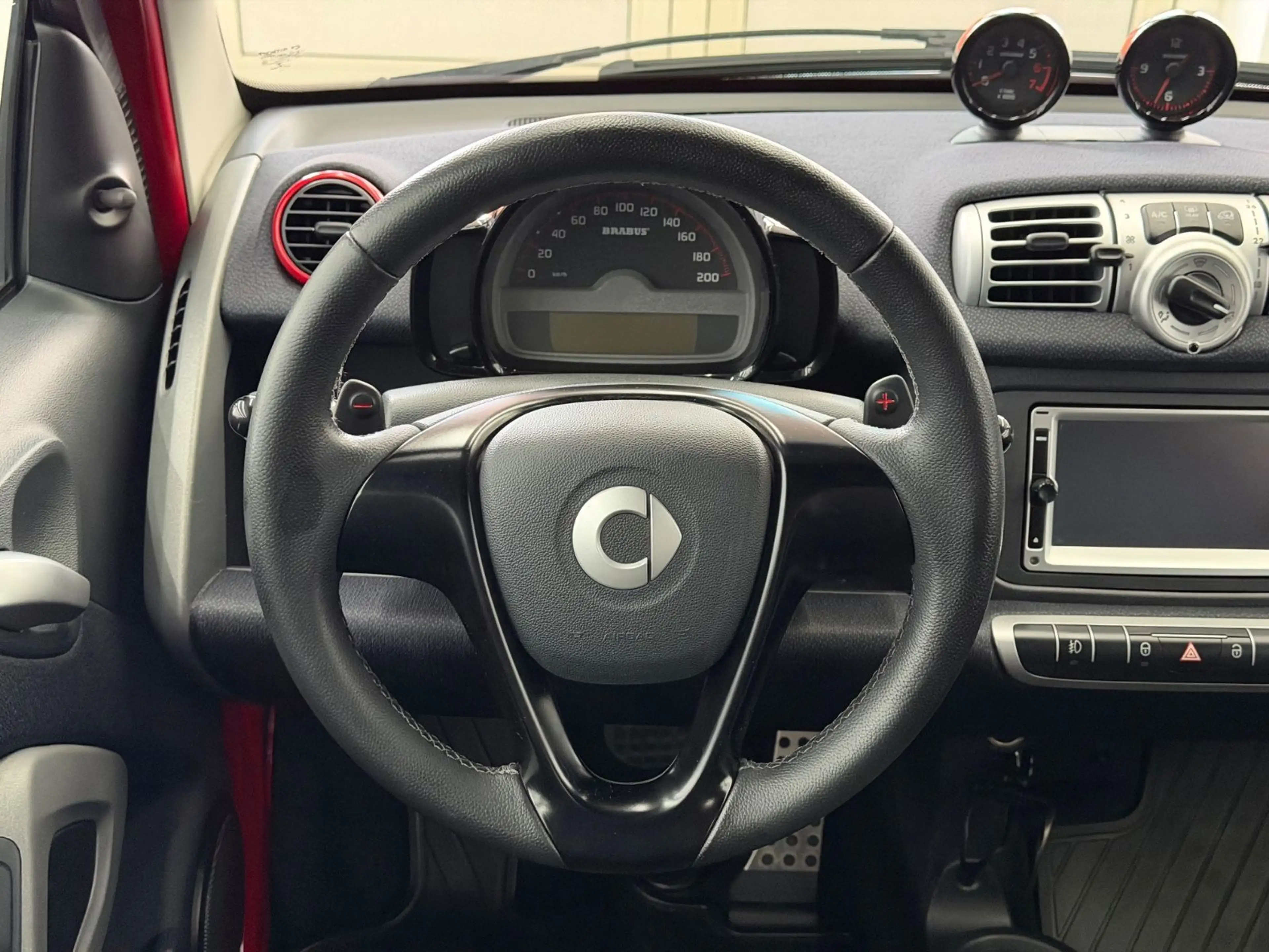 smart forTwo 1.0 coupe Brabus*Panorama*Navi*Sitzheiz* — photo 12