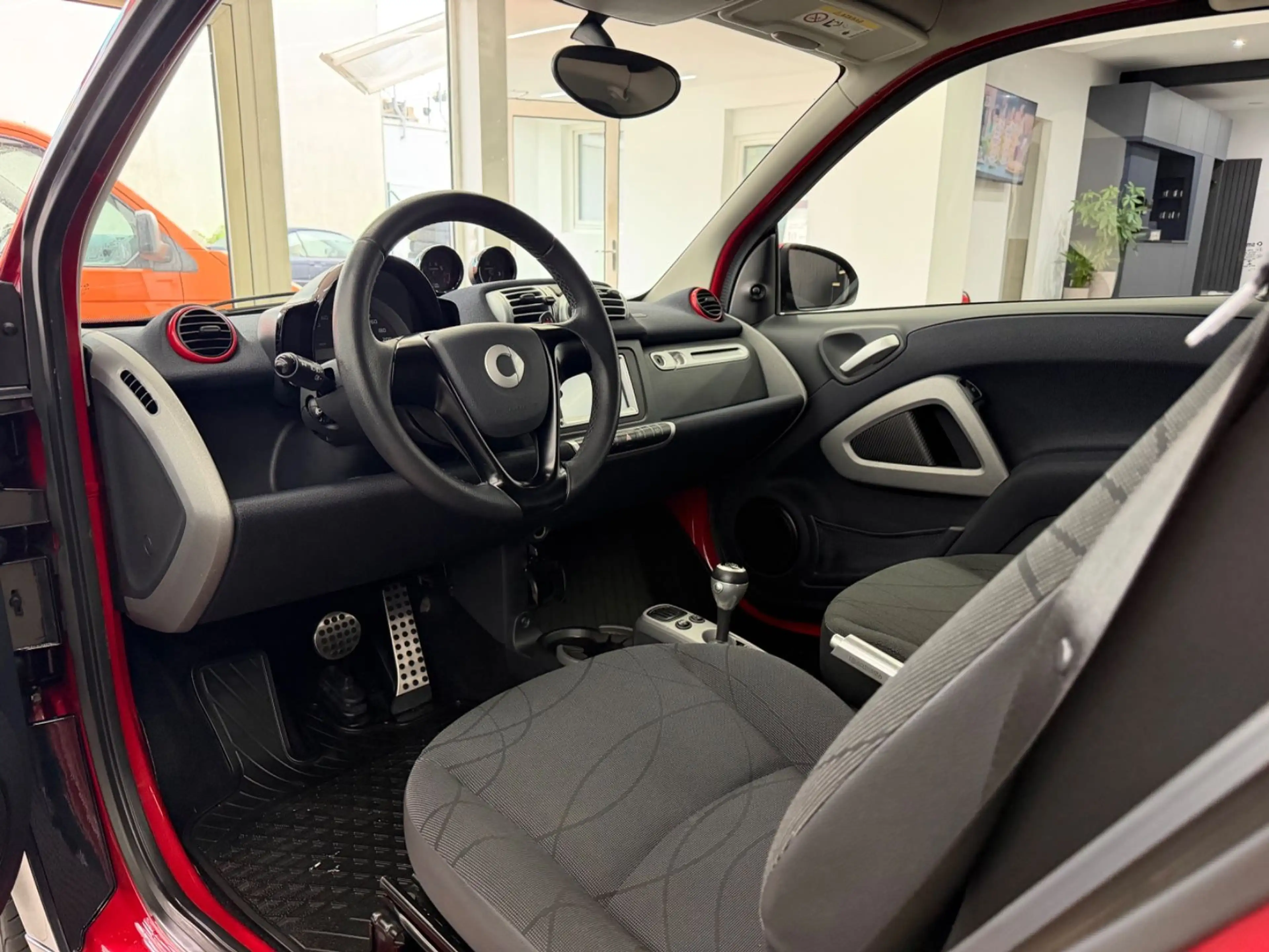 smart forTwo 1.0 coupe Brabus*Panorama*Navi*Sitzheiz* — photo 14