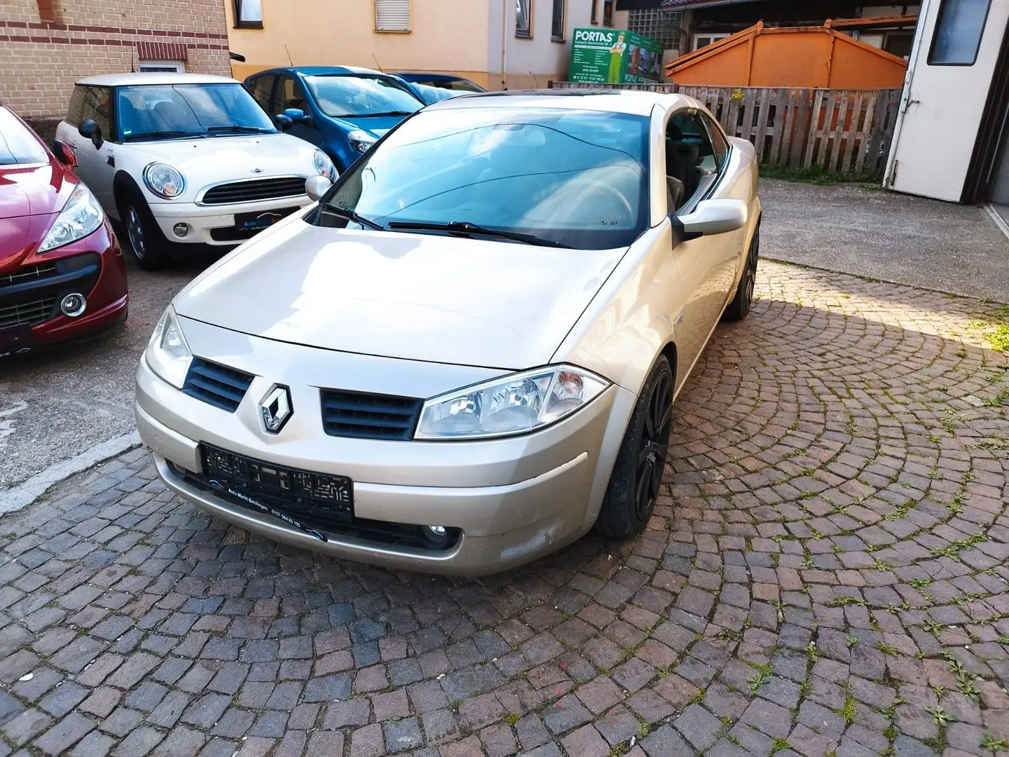 Renault Megane Cabrio in Beige gebraucht in Geislingen für € 1.288
