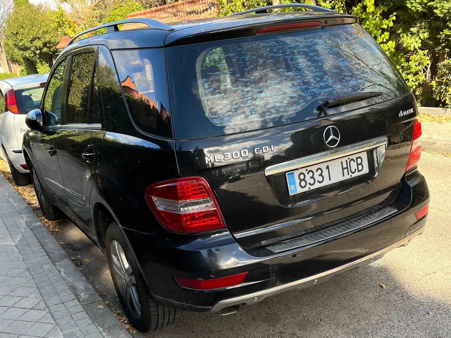 Mercedes-Benz ML 300 300CDI BE 4M Aut. Чорний - 1