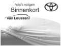 Toyota Yaris 1.5 HYBRID TREND STOELVERW NAVI 15'' LM-VELGEN CAM Wit - thumbnail 1