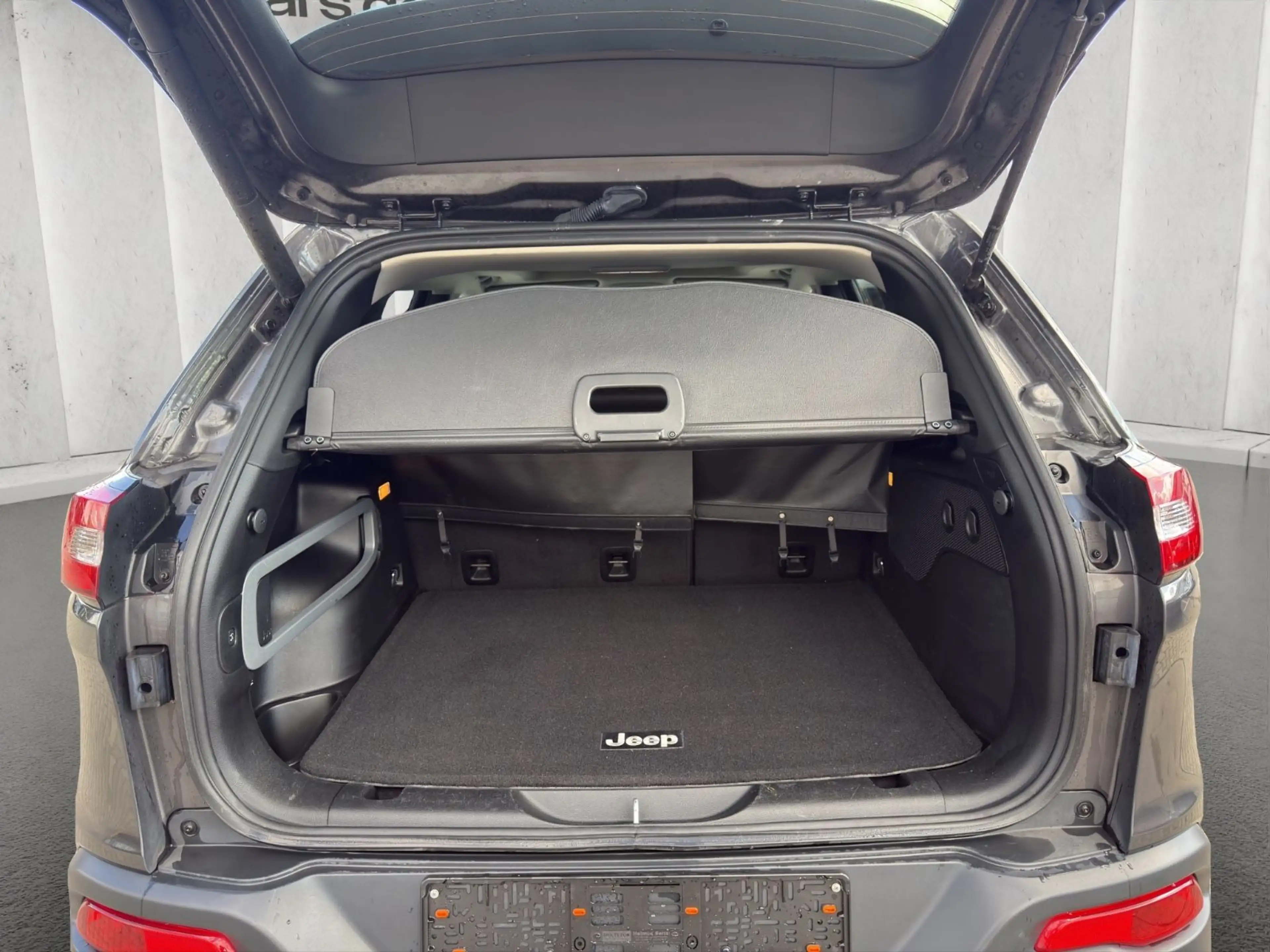 Jeep Cherokee Limited 4WD*Autom*Leder*Navi*ACC*Xenon — photo 9