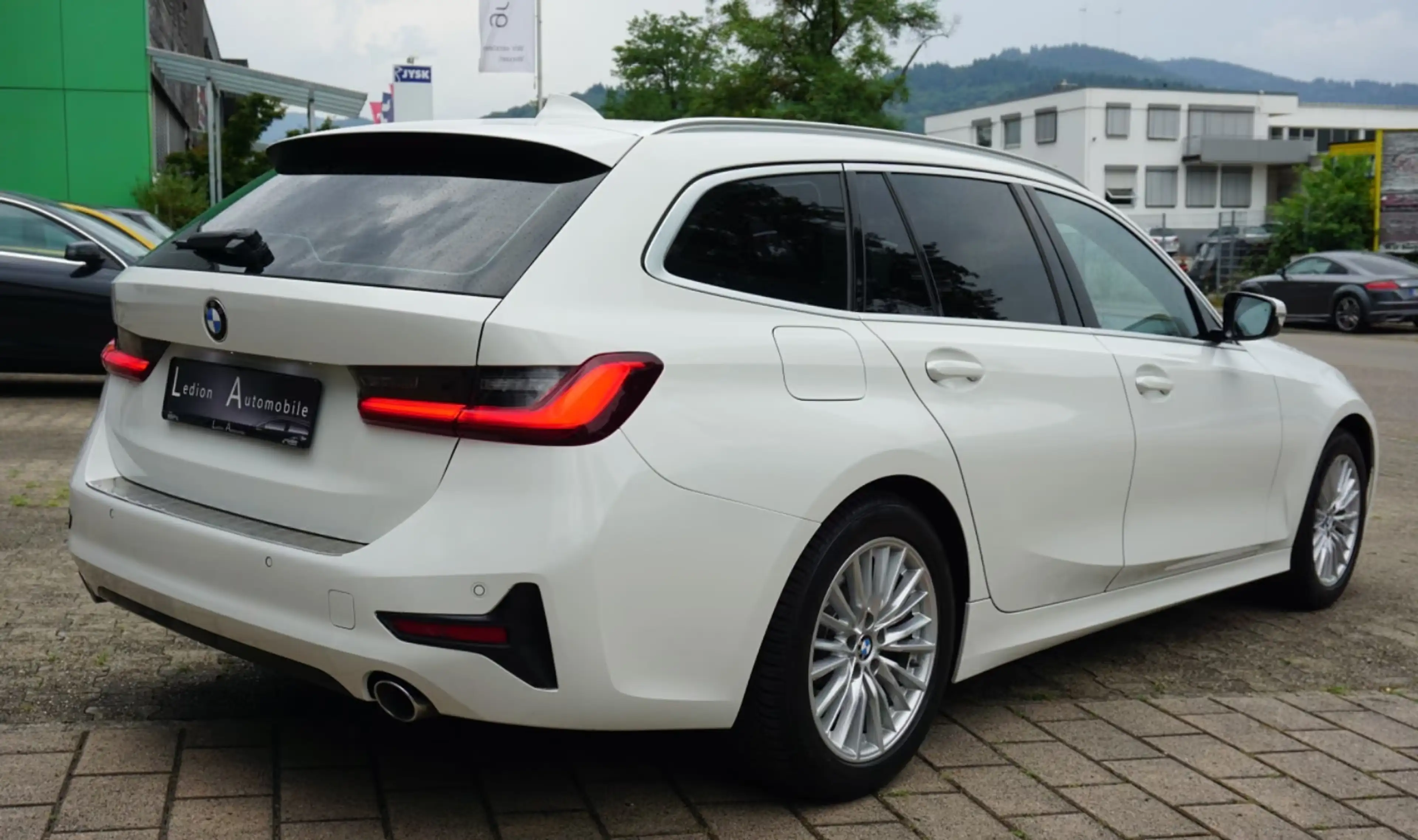 BMW 318 Mild Hybrid Sport Line AUTOMATIK — photo 5