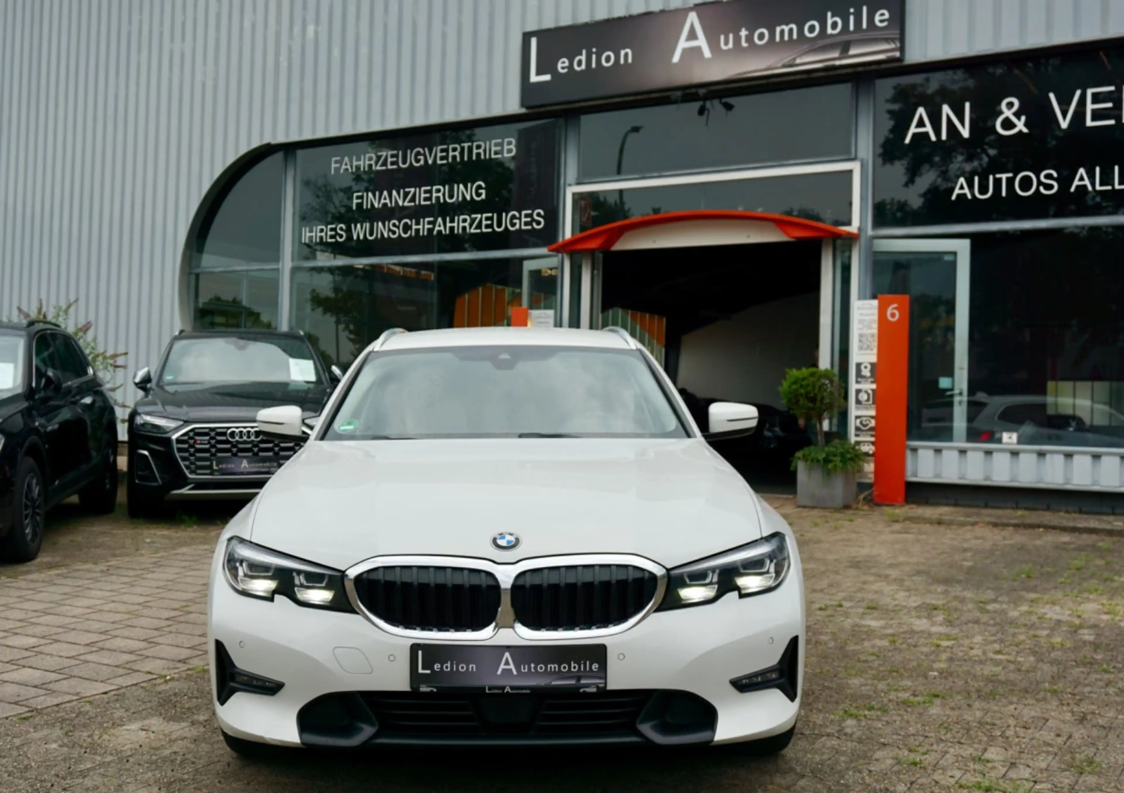 BMW 318 Mild Hybrid Sport Line AUTOMATIK — photo 3