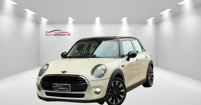 MINI Cooper D Mini IV F55-F56 2014 1.5 Business 5p auto