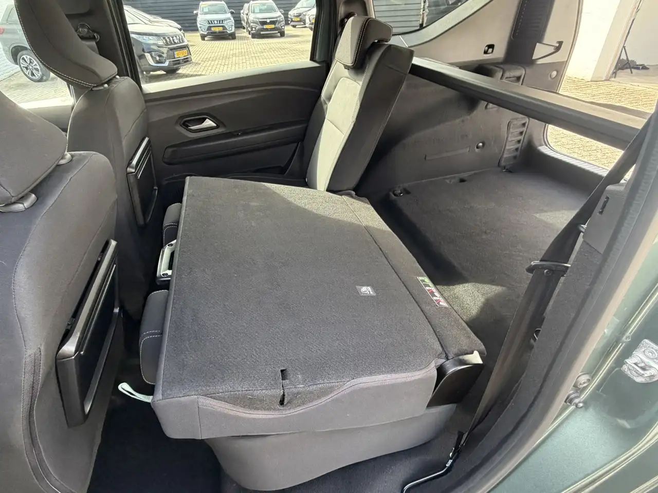 Dacia Jogger 1.6 Hybrid Automaat Cruise Camera navi Carplay Dig 36