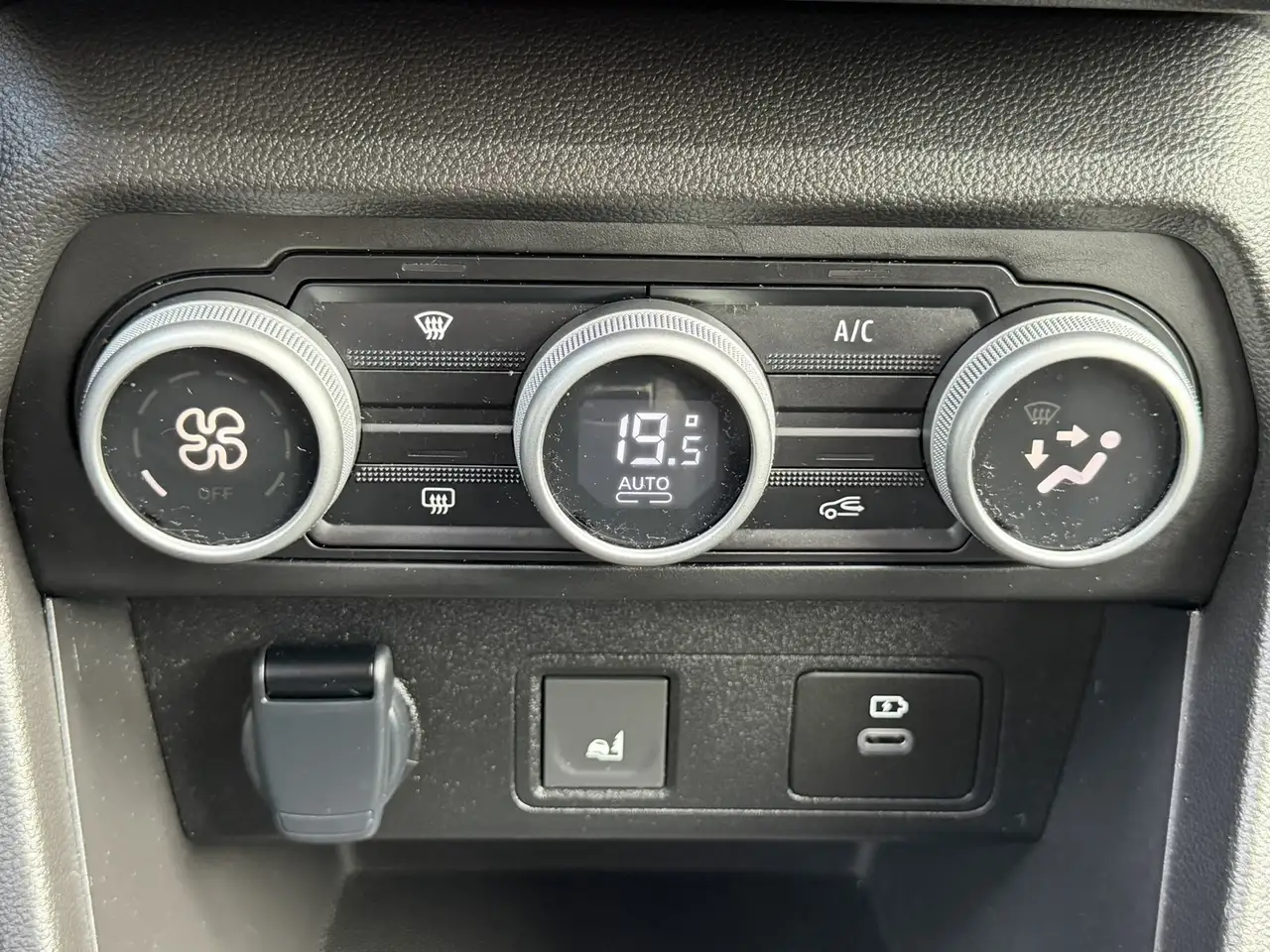 Dacia Jogger 1.6 Hybrid Automaat Cruise Camera navi Carplay Dig 9