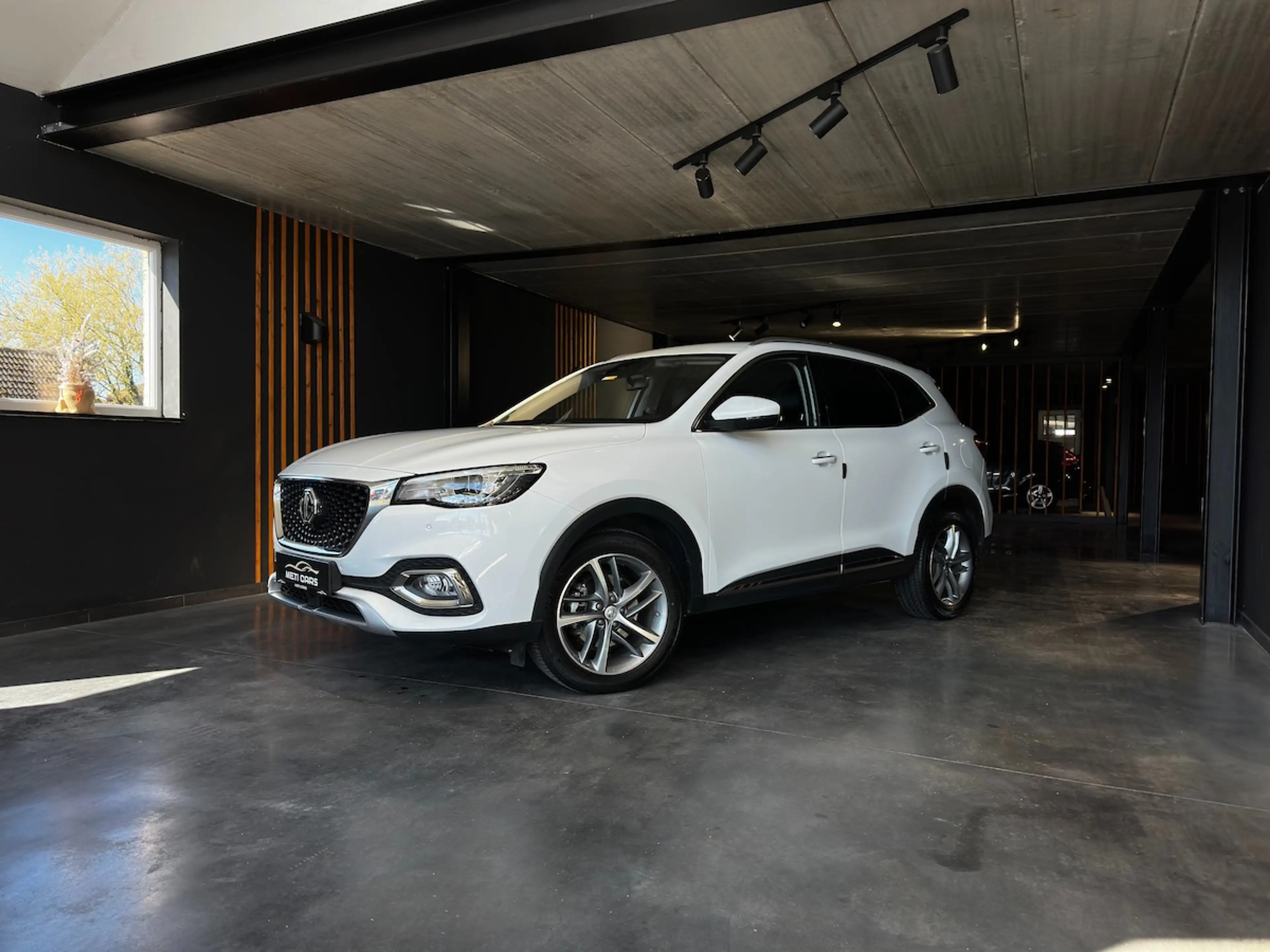 MG EHS PHEV 1.5 Turbo Comfort | ACC | Lane Ass. | Carplay — photo 2