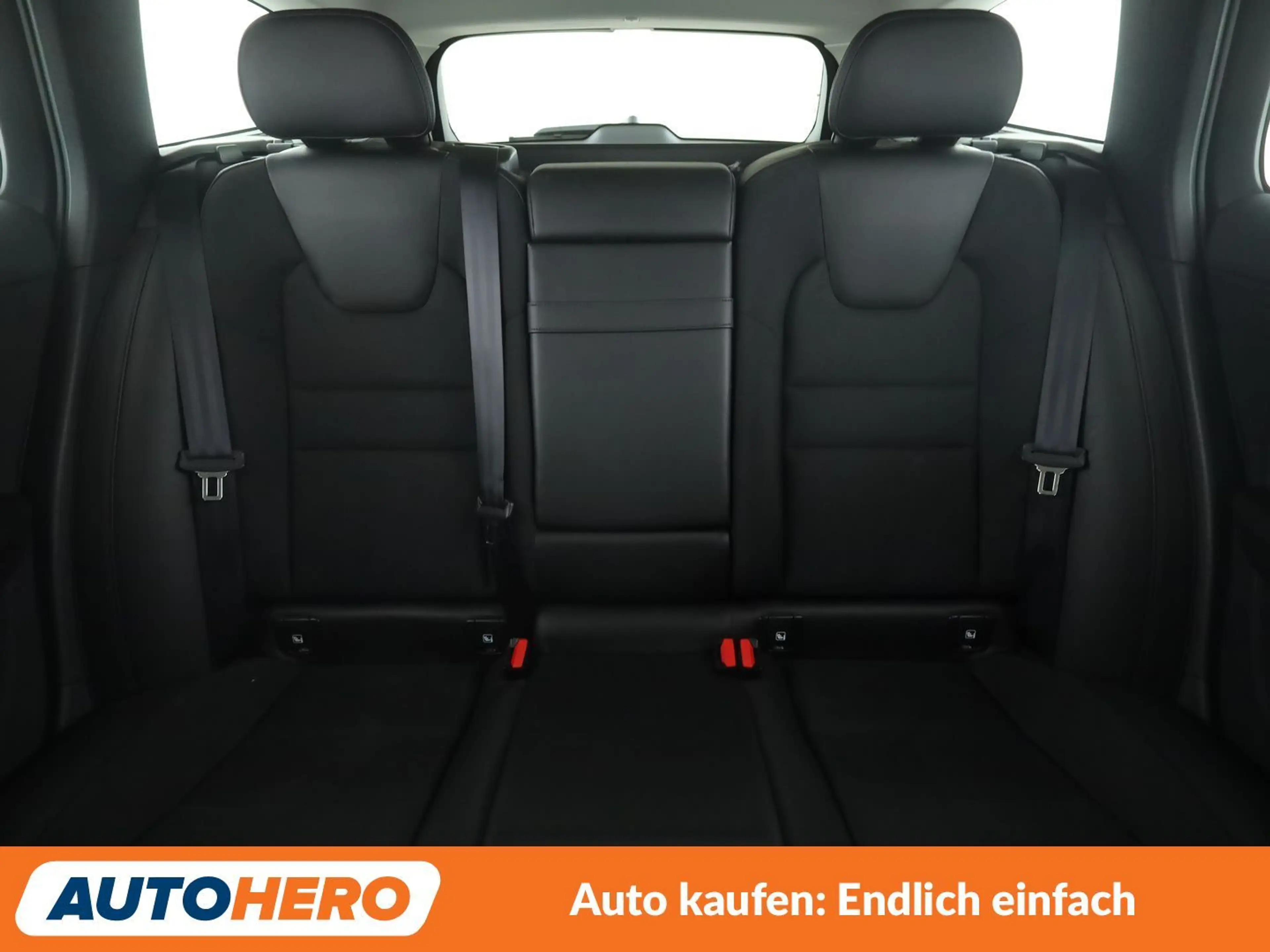 Volvo V60 Cross Country 2.0 D4 AWD Aut.*NAVI*LED*ACC*CAM*PDC*SHZ* — photo 11