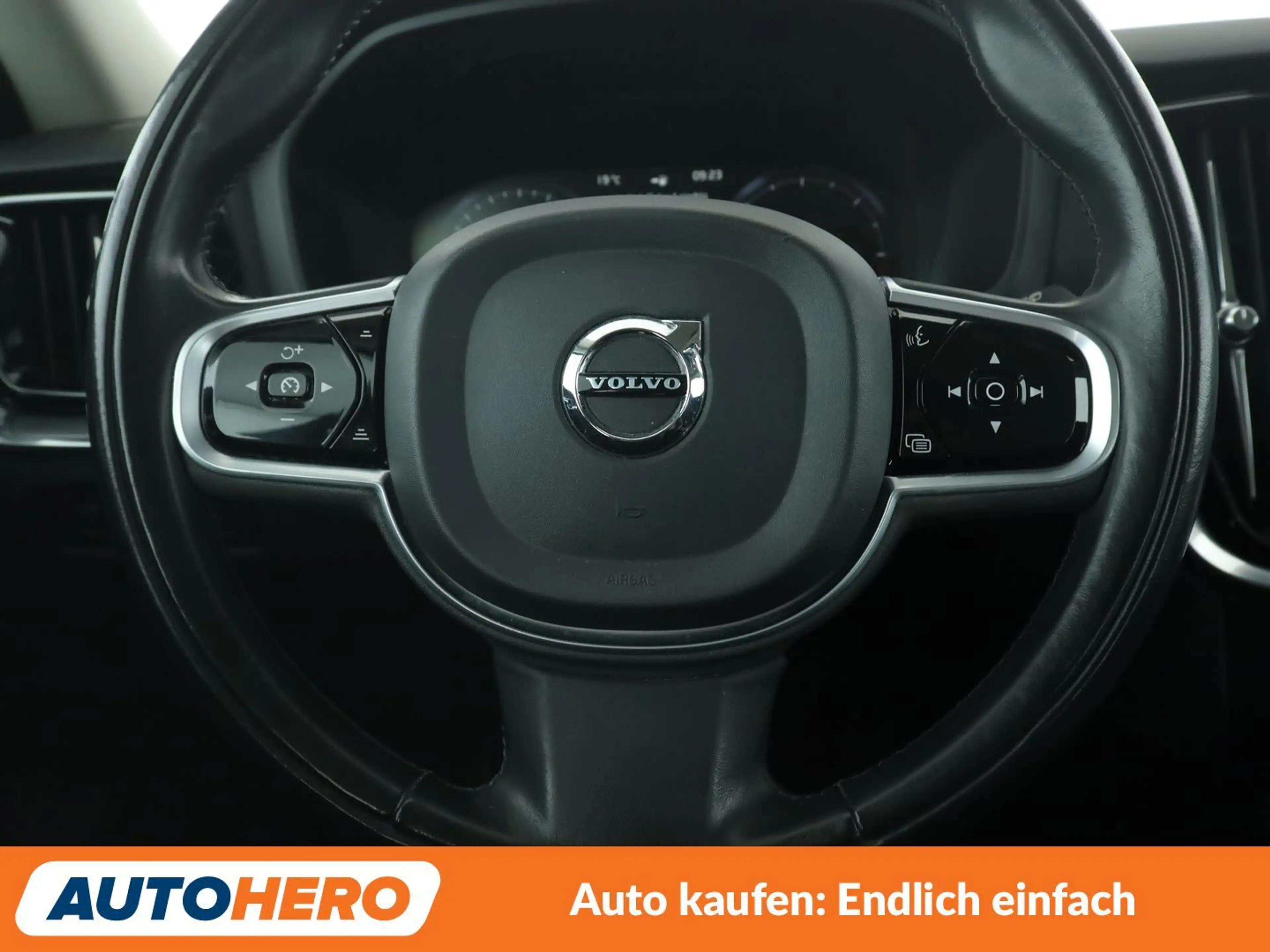 Volvo V60 Cross Country 2.0 D4 AWD Aut.*NAVI*LED*ACC*CAM*PDC*SHZ* — photo 13