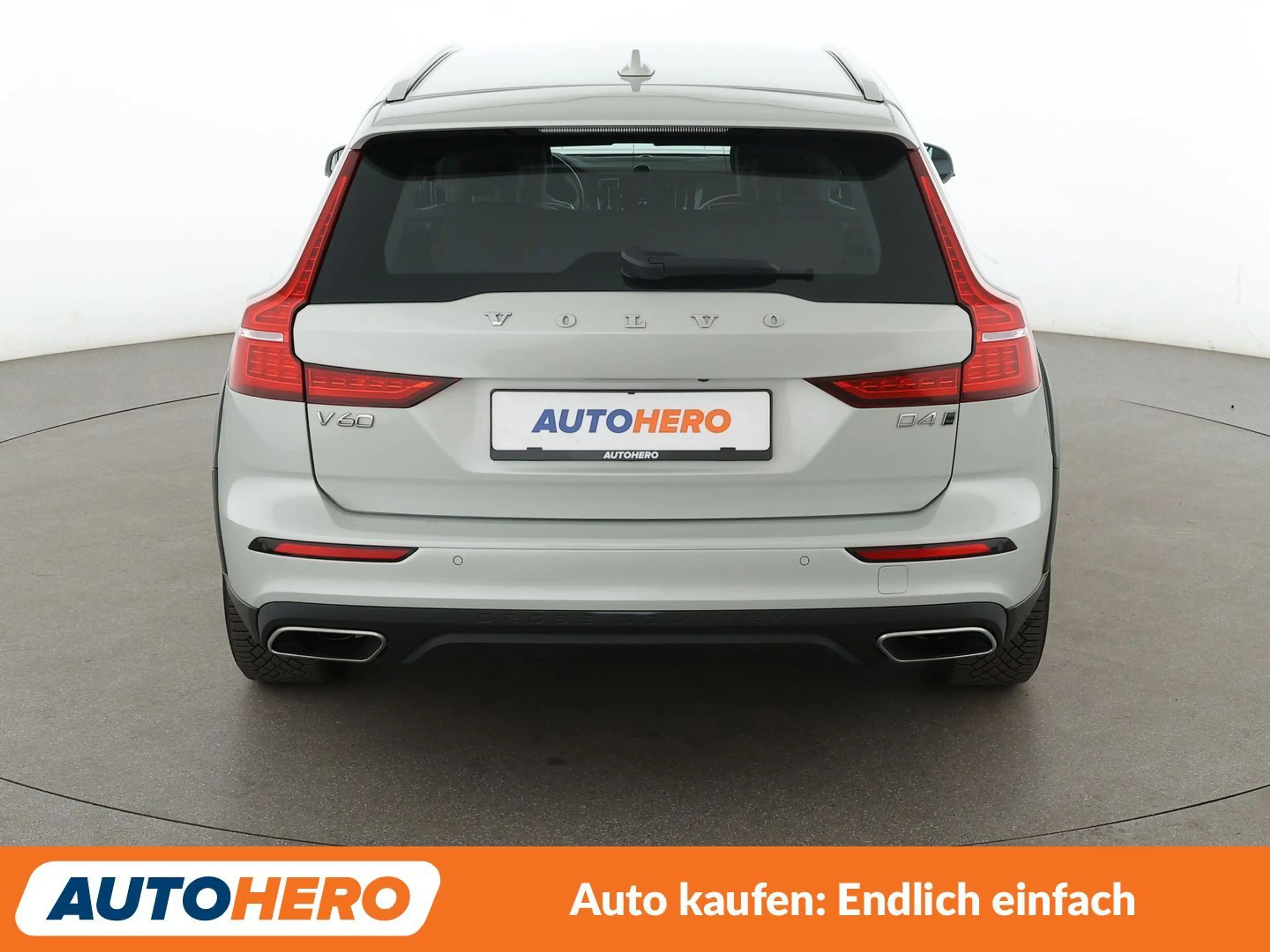 Volvo V60 Cross Country 2.0 D4 AWD Aut.*NAVI*LED*ACC*CAM*PDC*SHZ* — photo 5