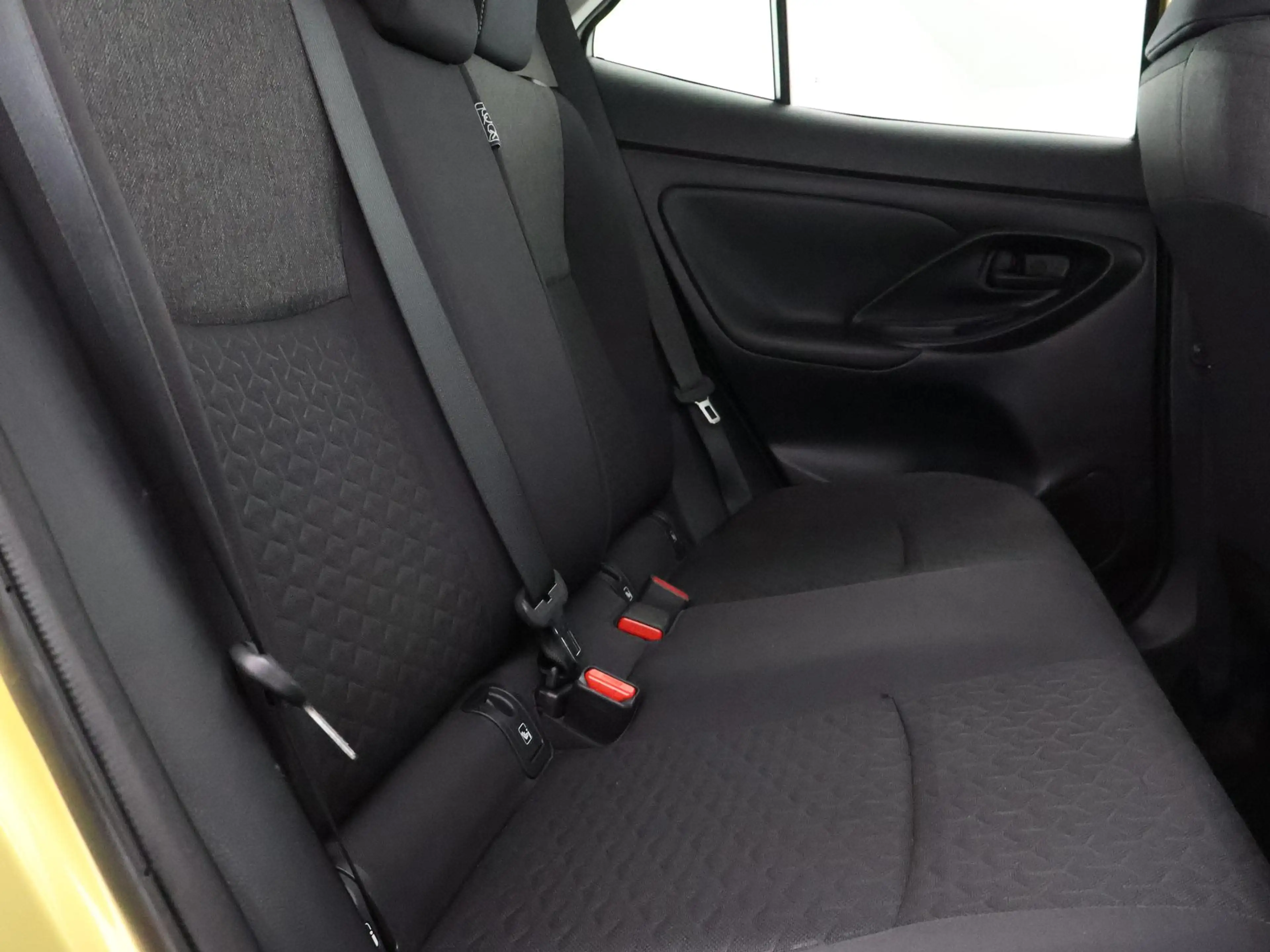 Toyota Yaris Cross 1.5 Hybrid Business Bi-Tone | Apple Carplay & Andr — photo 25