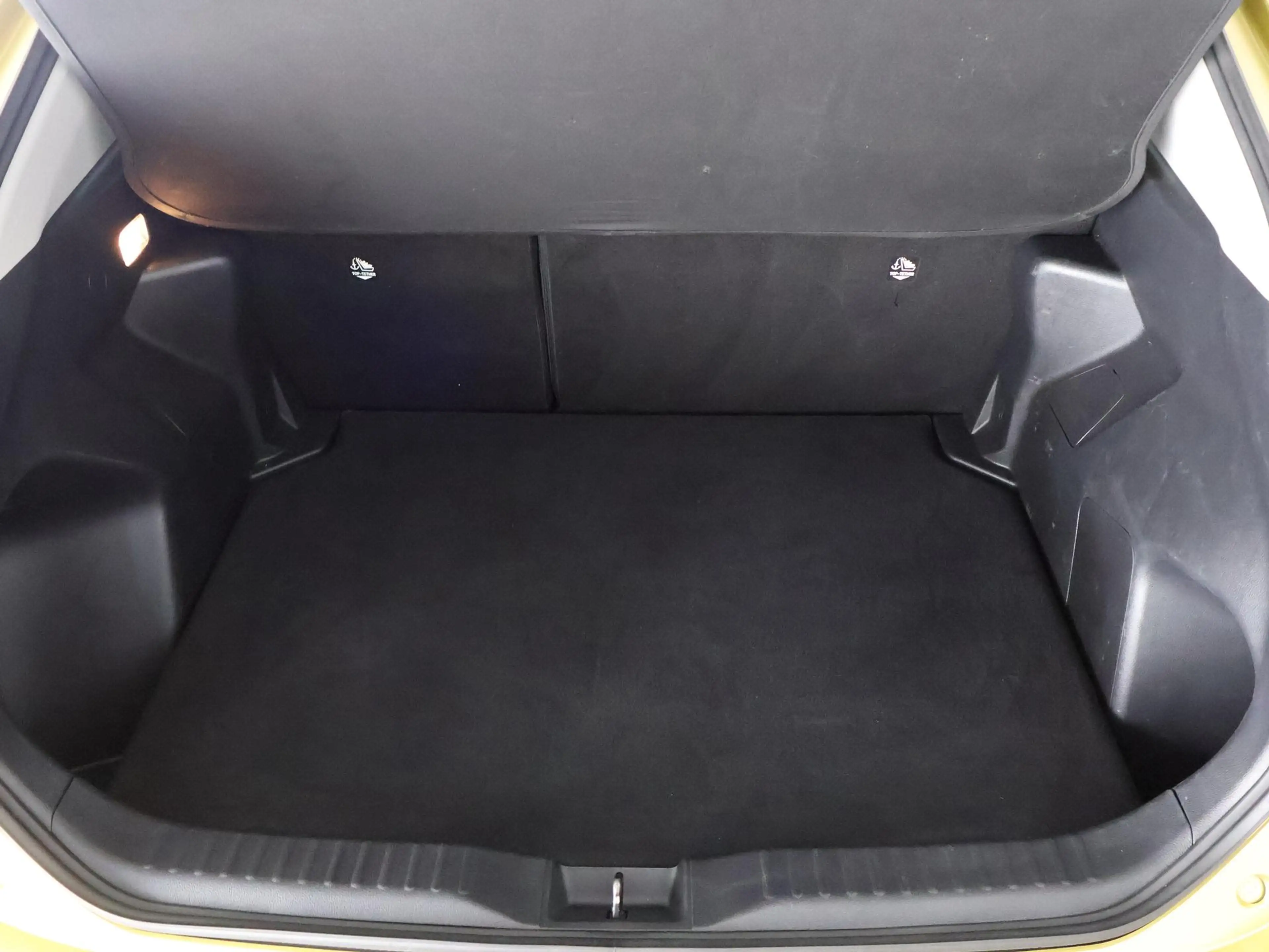 Toyota Yaris Cross 1.5 Hybrid Business Bi-Tone | Apple Carplay & Andr — photo 27