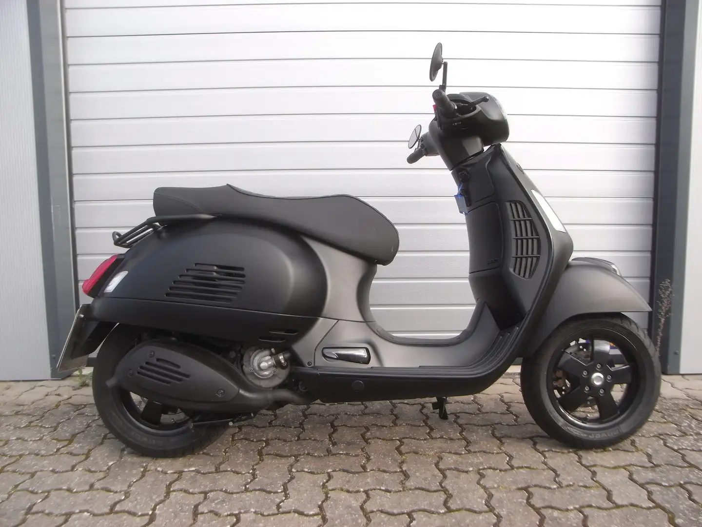 Vespa GTS Super Sport 300 Notte -- 1 Hand -- Neuer Service+Reifen !!! Negro - 2