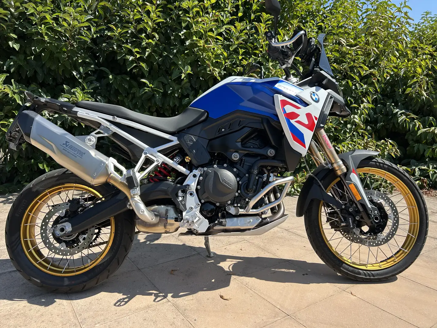 BMW F 900 GS GS TROPHY Blanc - 1