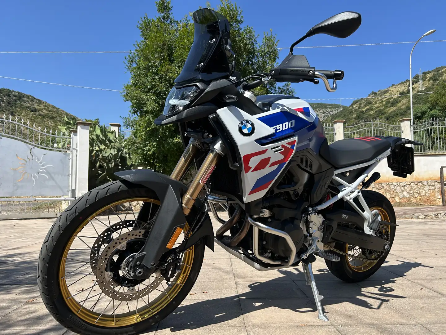 BMW F 900 GS GS TROPHY Blanc - 2