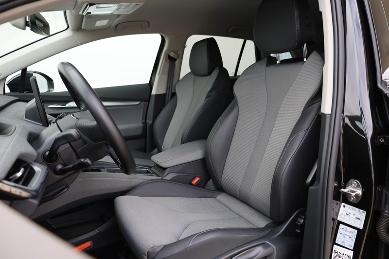 Skoda Enyaq 60 180pk | SoH 93% | Achteruitrijcamera | Stoelver — photo 4