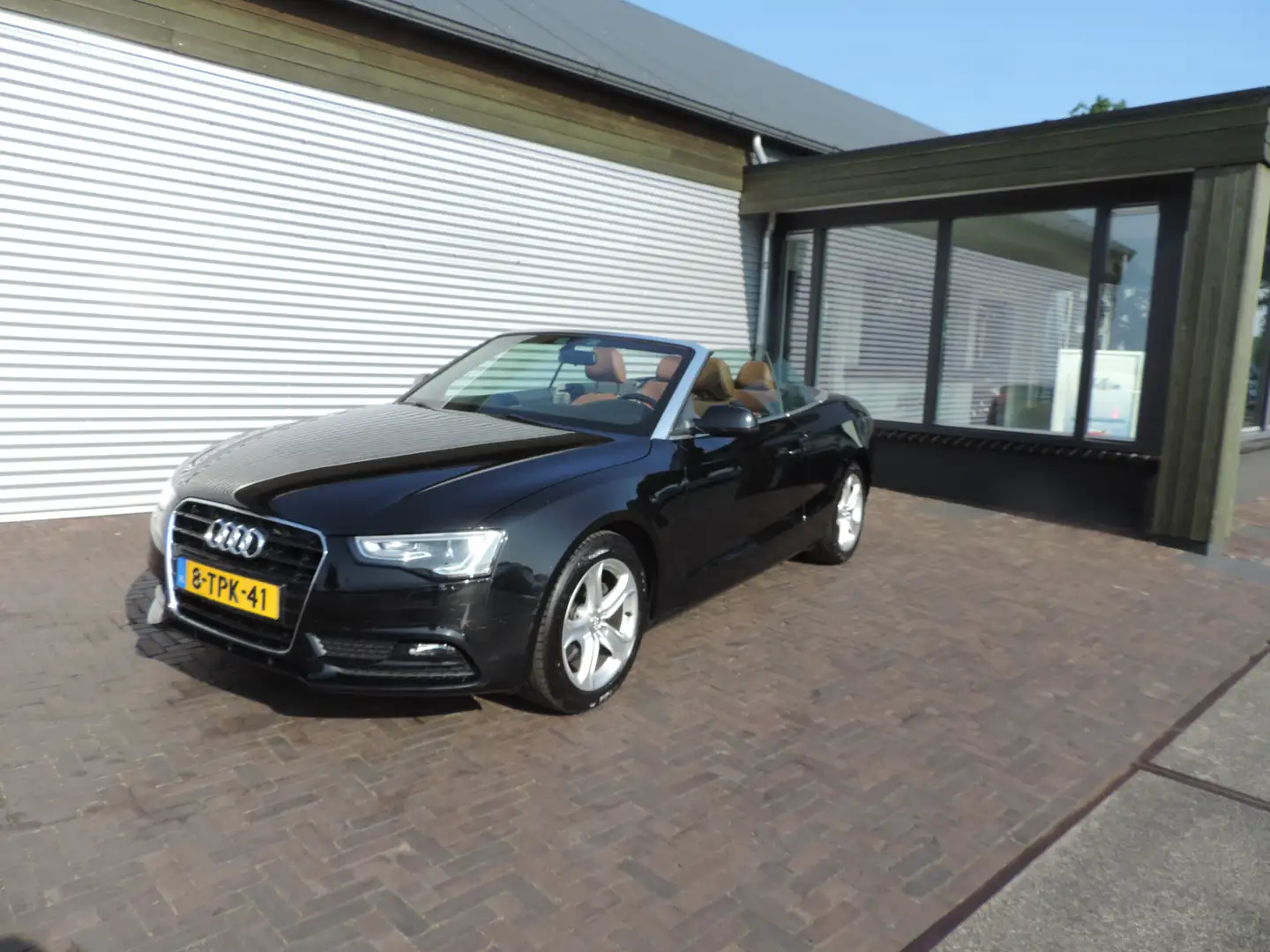 Audi A5 Cabriolet 1.8 TFSI automaat Zwart - 1