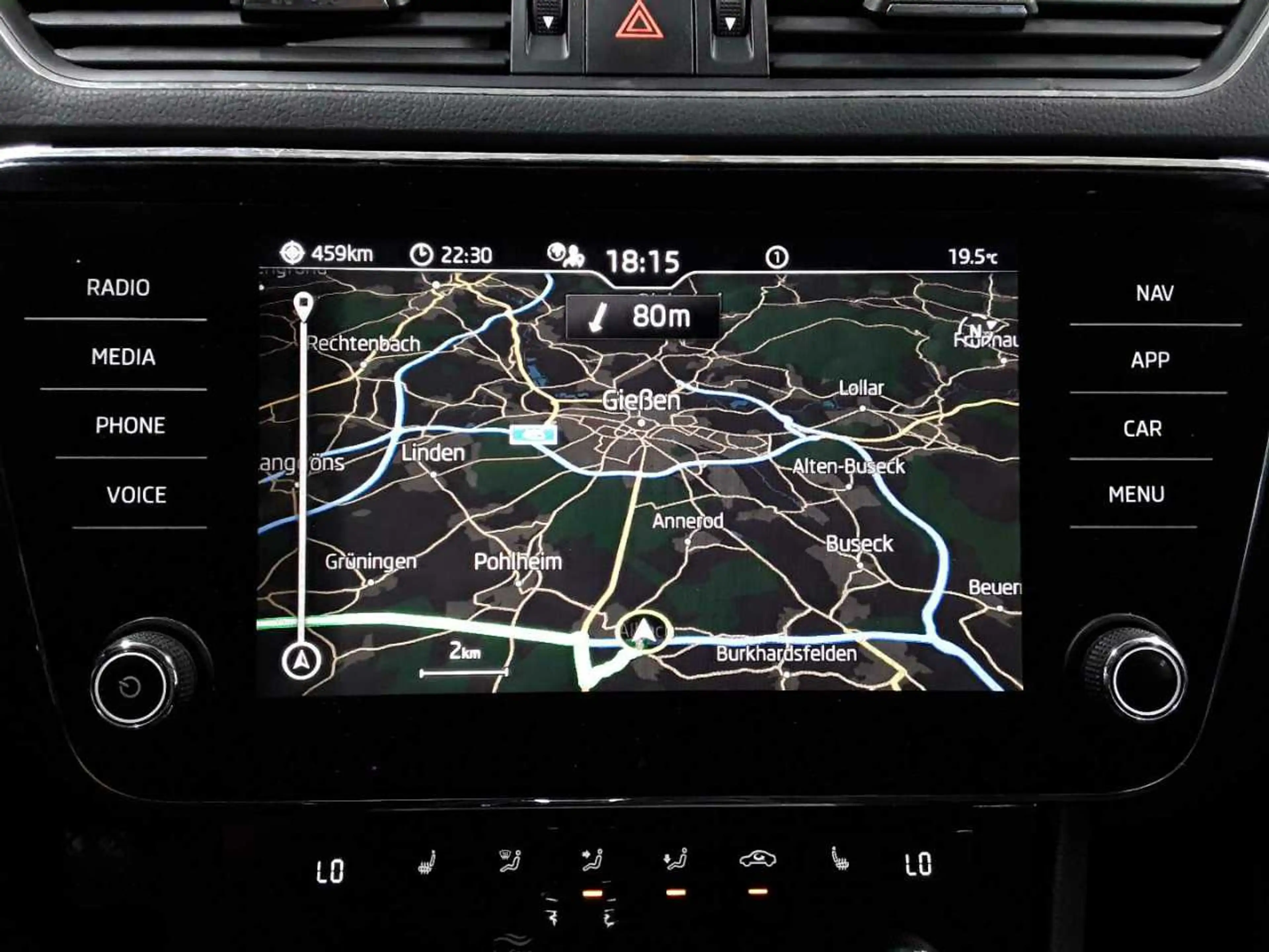 Skoda Superb Superb Combi 4x4 Ambition AHK NAV KAM — photo 12