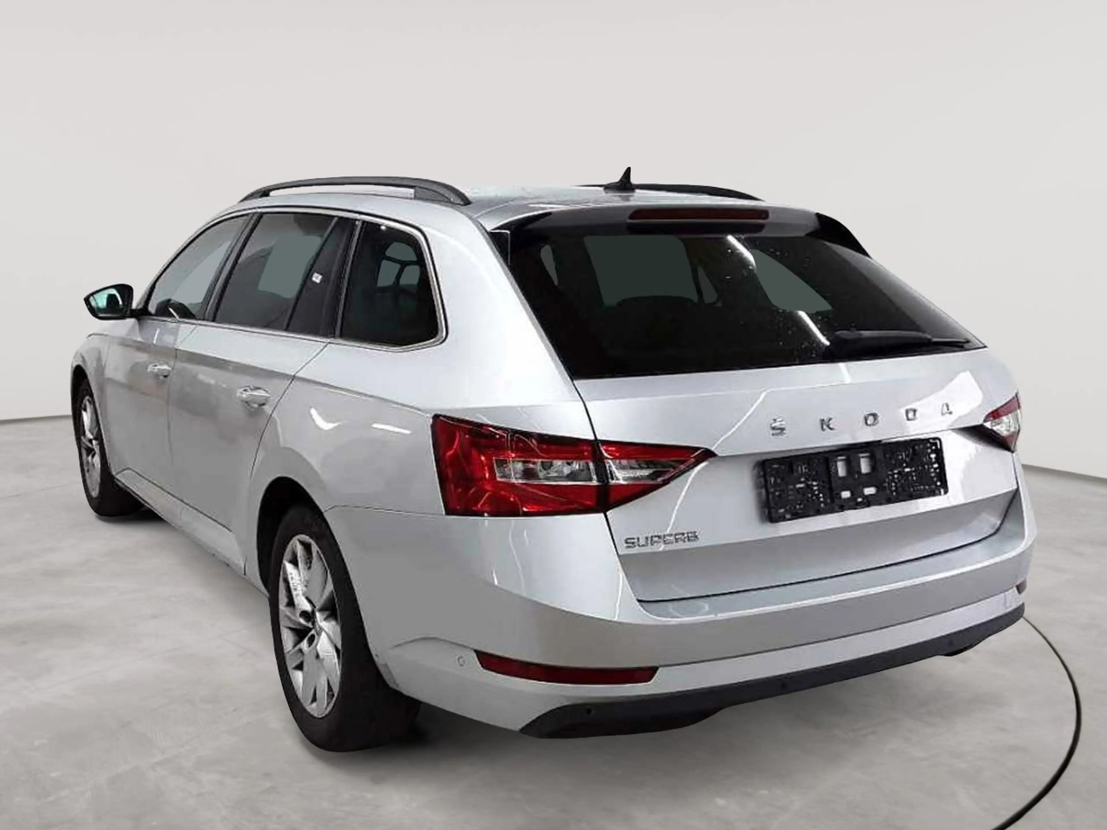 Skoda Superb Superb Combi 4x4 Ambition AHK NAV KAM — photo 5