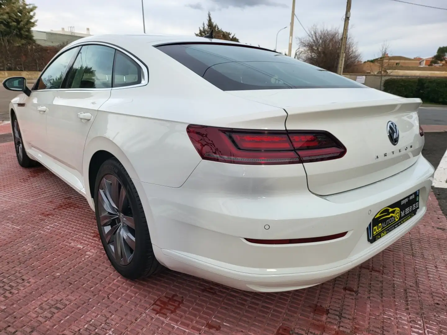 Volkswagen Arteon 2.0TDI DSG7 110kW Blanco - 2