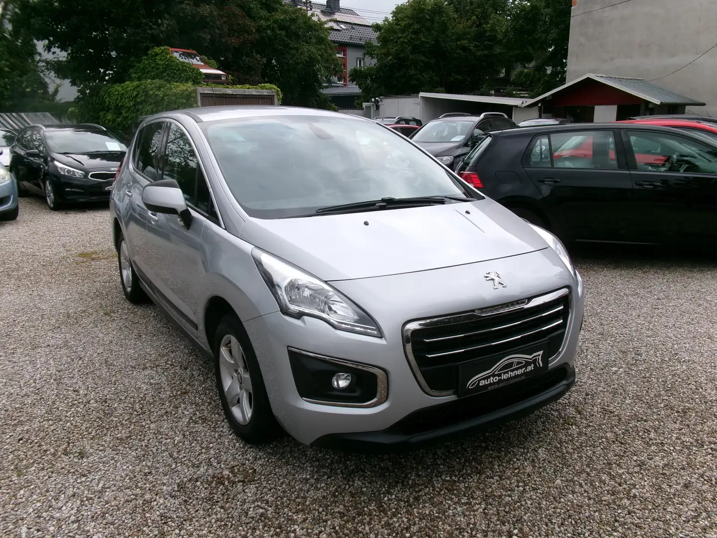 Peugeot 3008 3008 1,6 BlueHDi 120 S&S Active EAT6 Grau - 2