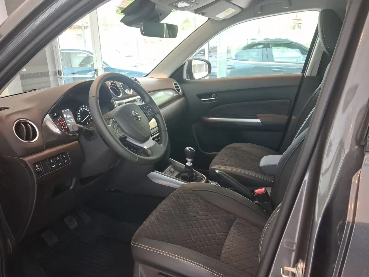 Suzuki Vitara 1.4 Boosterjet hybrid AllGrip Top 14