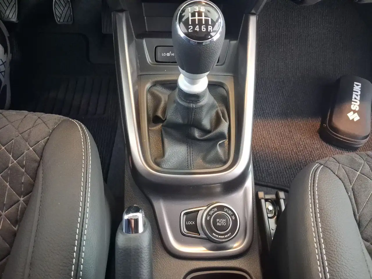 Suzuki Vitara 1.4 Boosterjet hybrid AllGrip Top 26