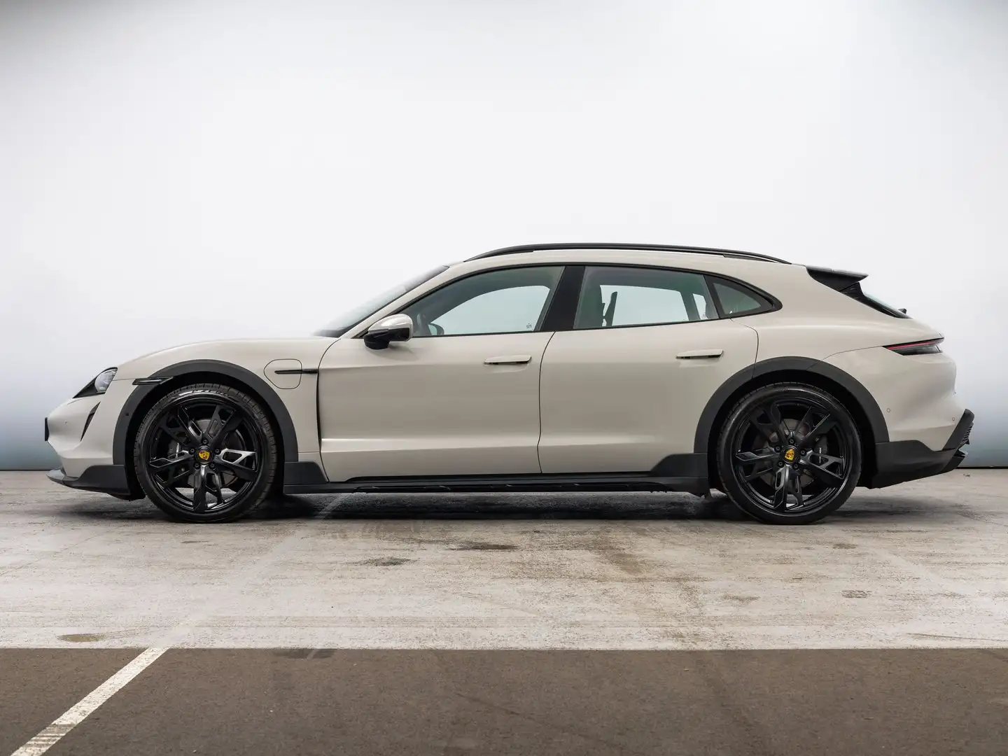 Porsche Taycan 4 Cross Turismo Grau - 2