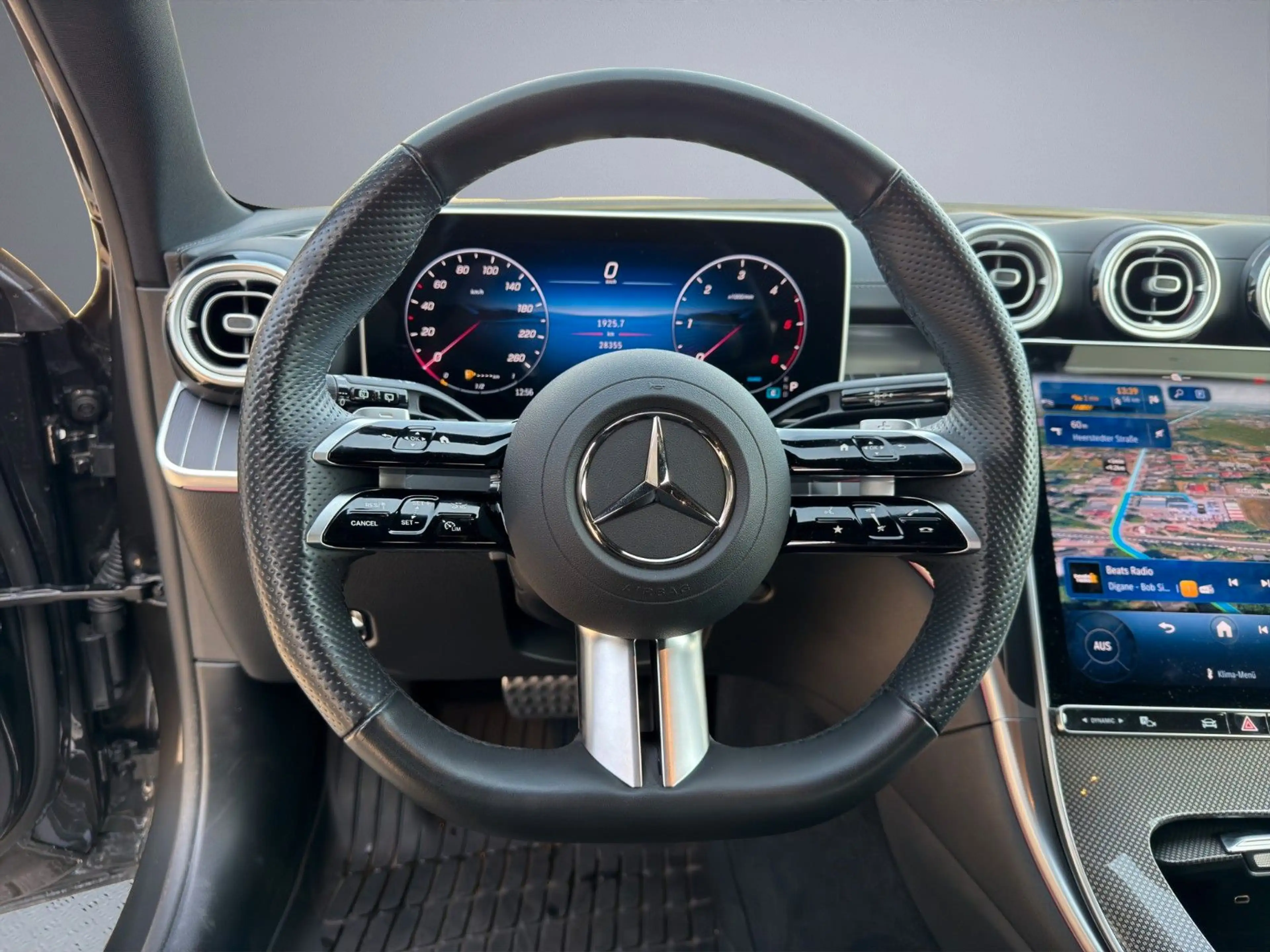 Mercedes-Benz C 200 Mercedes-Benz C 200d T 9G 120 KW 2xAMG LED NAVI — photo 11