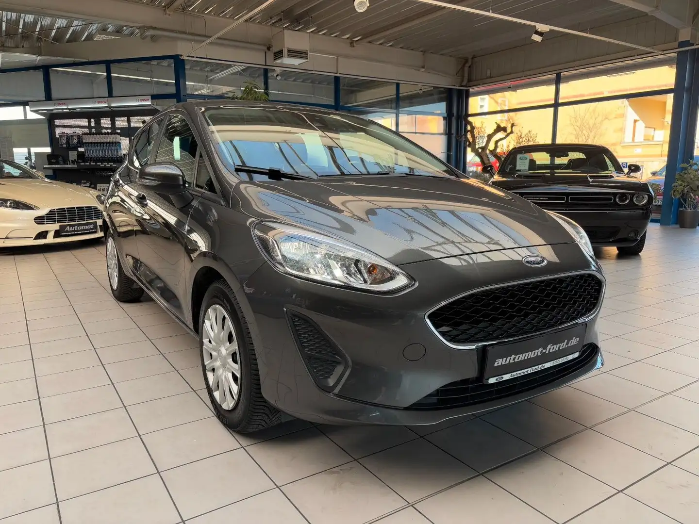 Ford Fiesta 1.1 TiVCT Trend*Klima*Winter-Paket*DAB Grau - 1