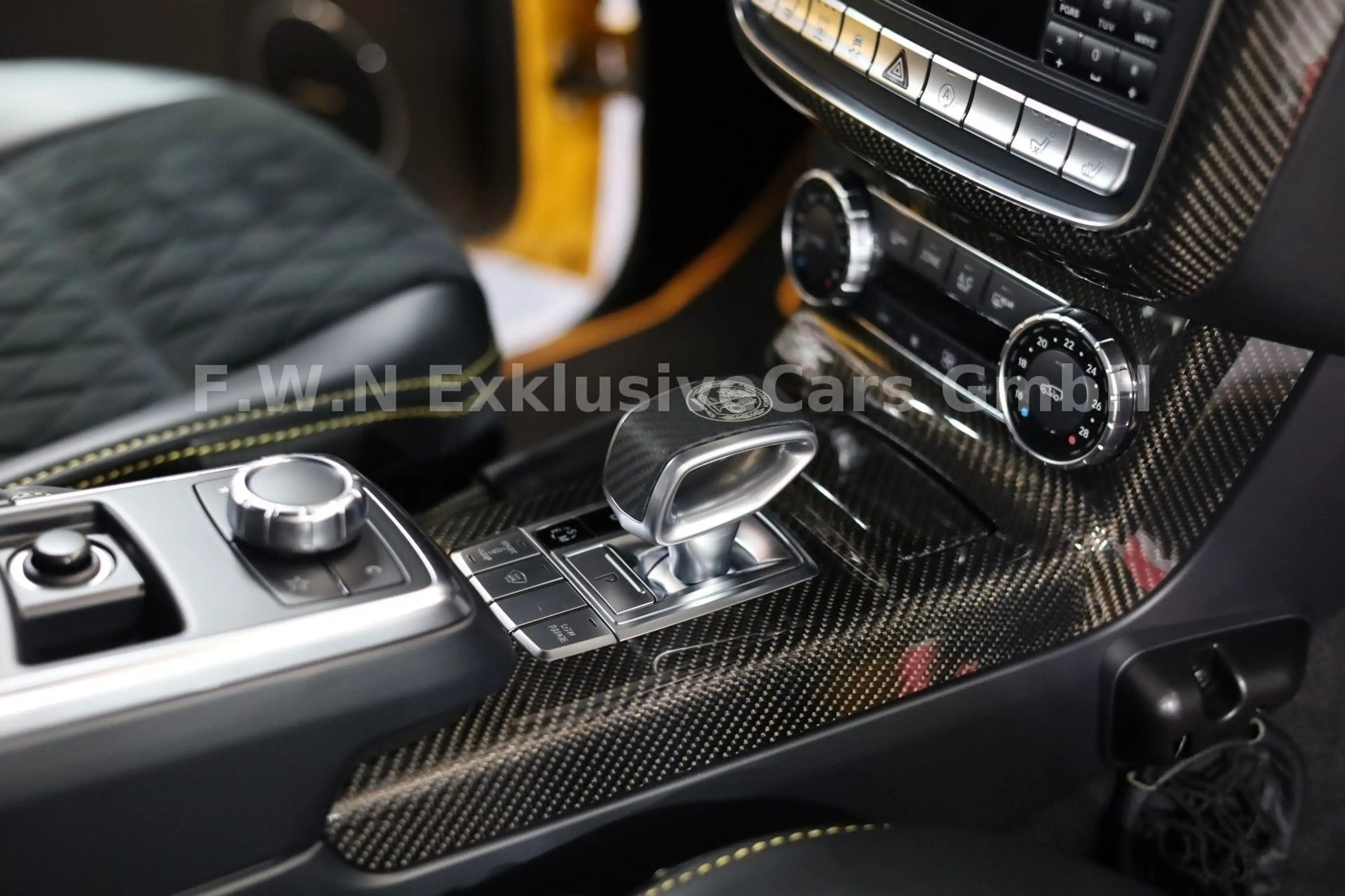 Mercedes-Benz G 500 4x4² Solarbeam*Carbon*designo Exklusiv — photo 12