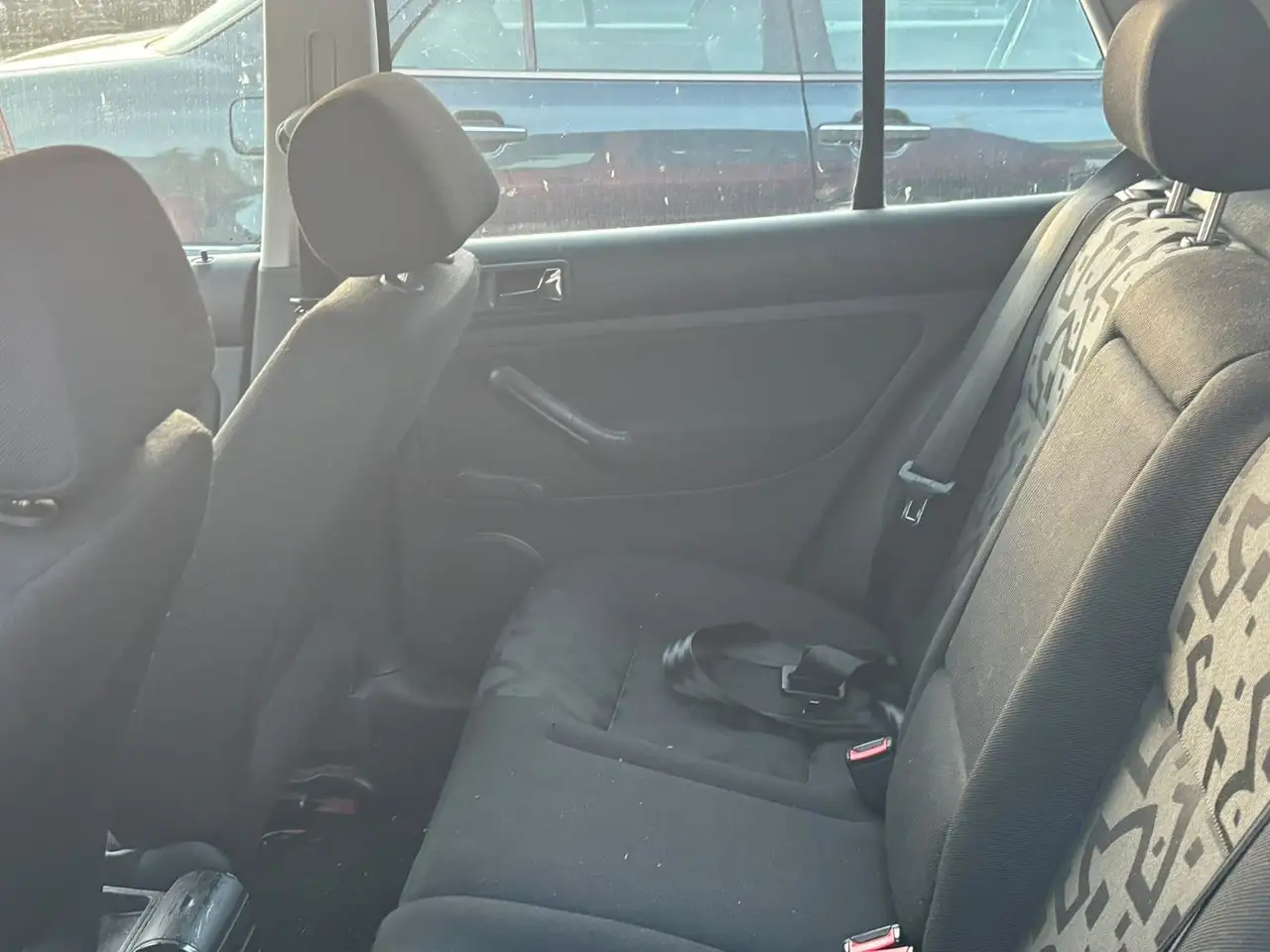Volkswagen Golf 1.6 Auto Basis AUTOMATIK / KLIMA, foto 6