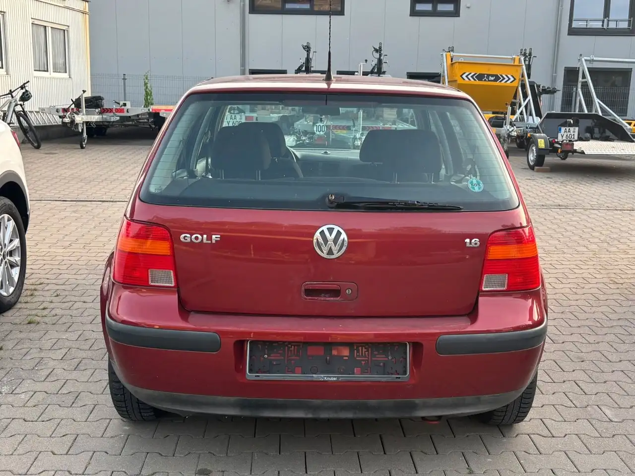 Volkswagen Golf 1.6 Auto Basis AUTOMATIK / KLIMA, foto 3