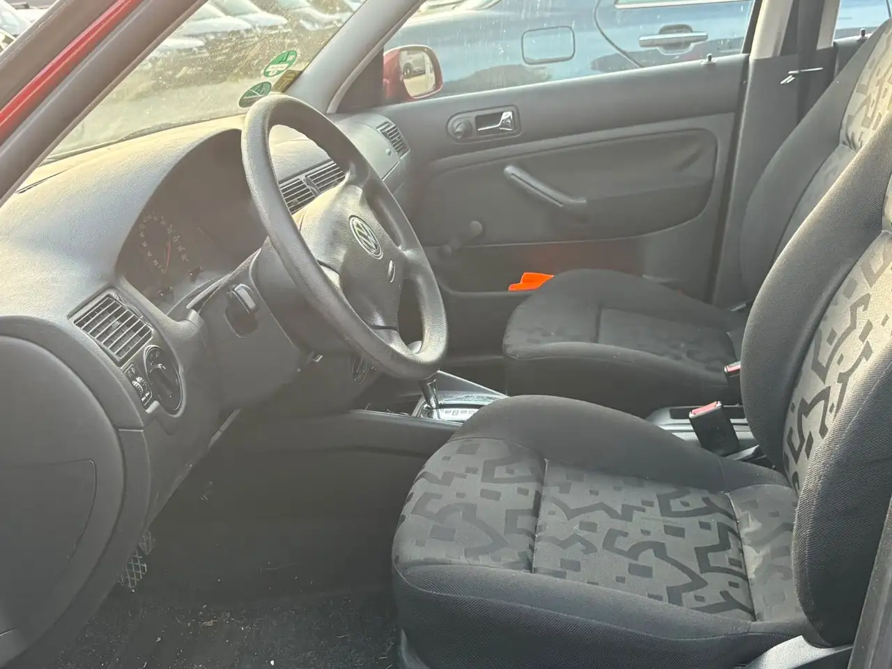 Volkswagen Golf 1.6 Auto Basis AUTOMATIK / KLIMA, foto 7