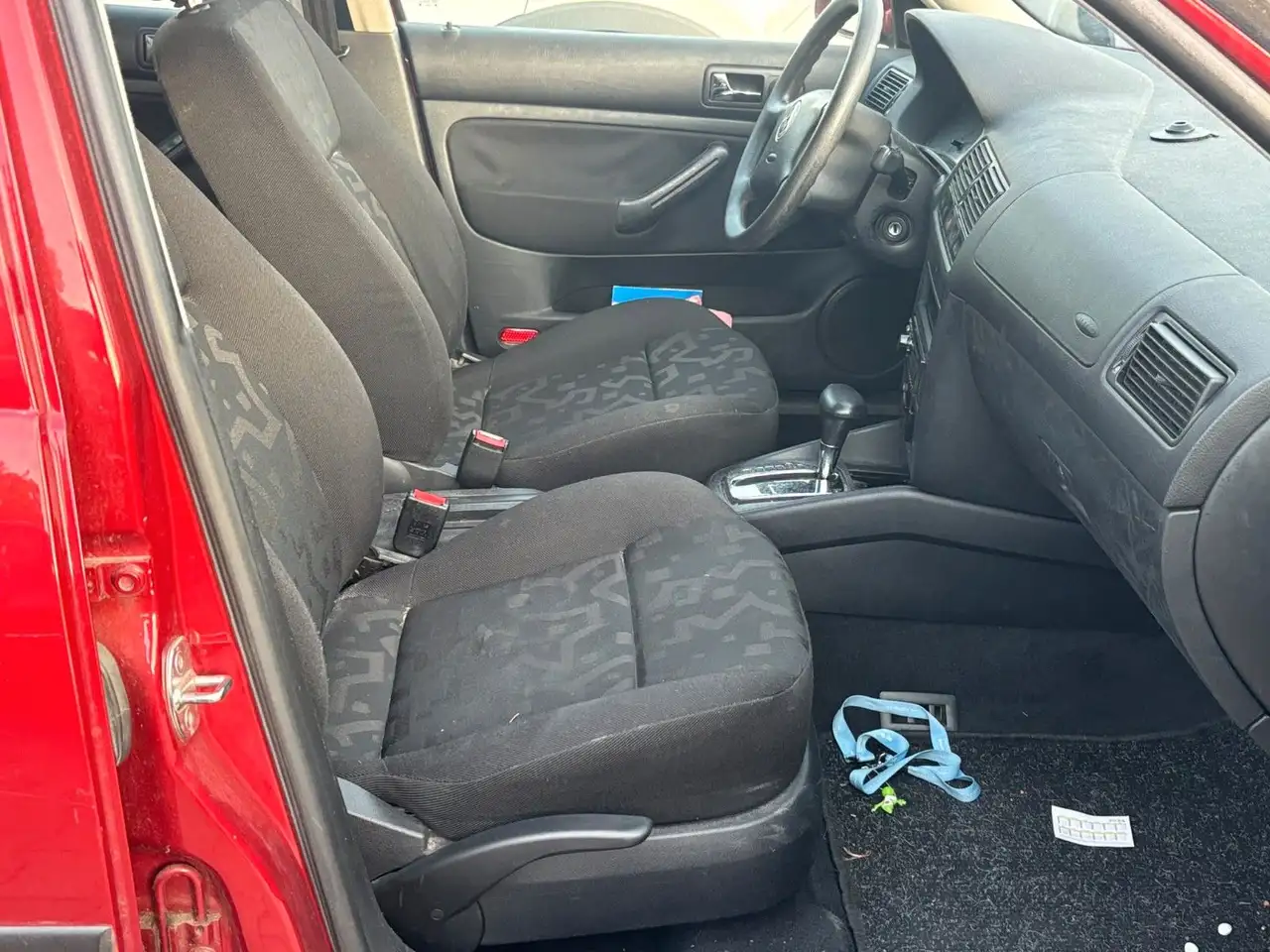 Volkswagen Golf 1.6 Auto Basis AUTOMATIK / KLIMA, foto 11