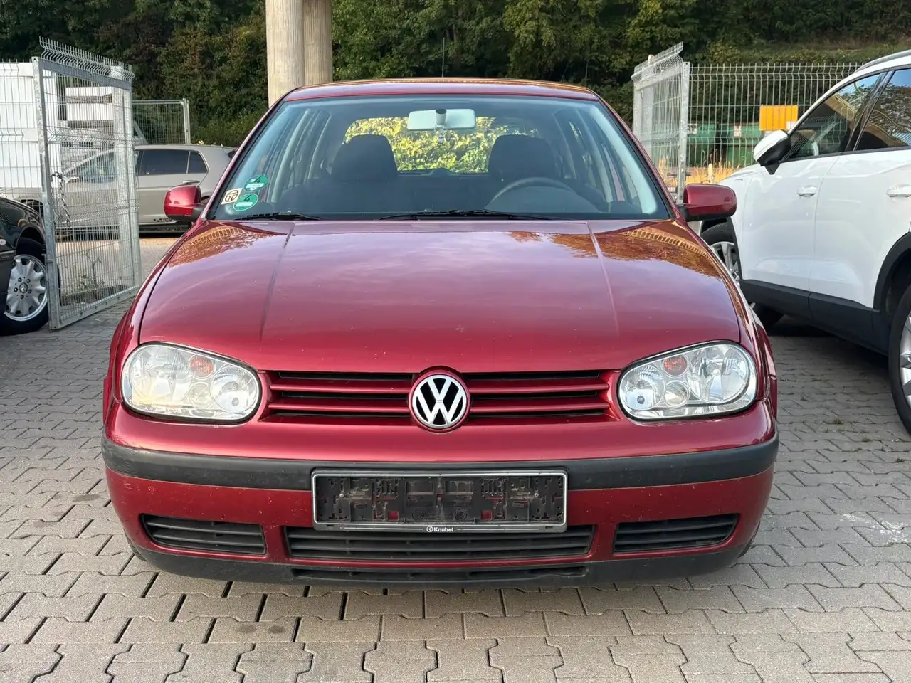 Volkswagen Golf 1.6 Auto Basis AUTOMATIK / KLIMA, foto 1
