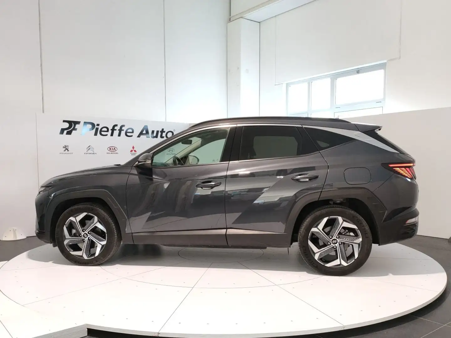 Hyundai TUCSON 3ª serie - Tucson 1.6 PHEV 4WD aut. Exellence Blau - 2