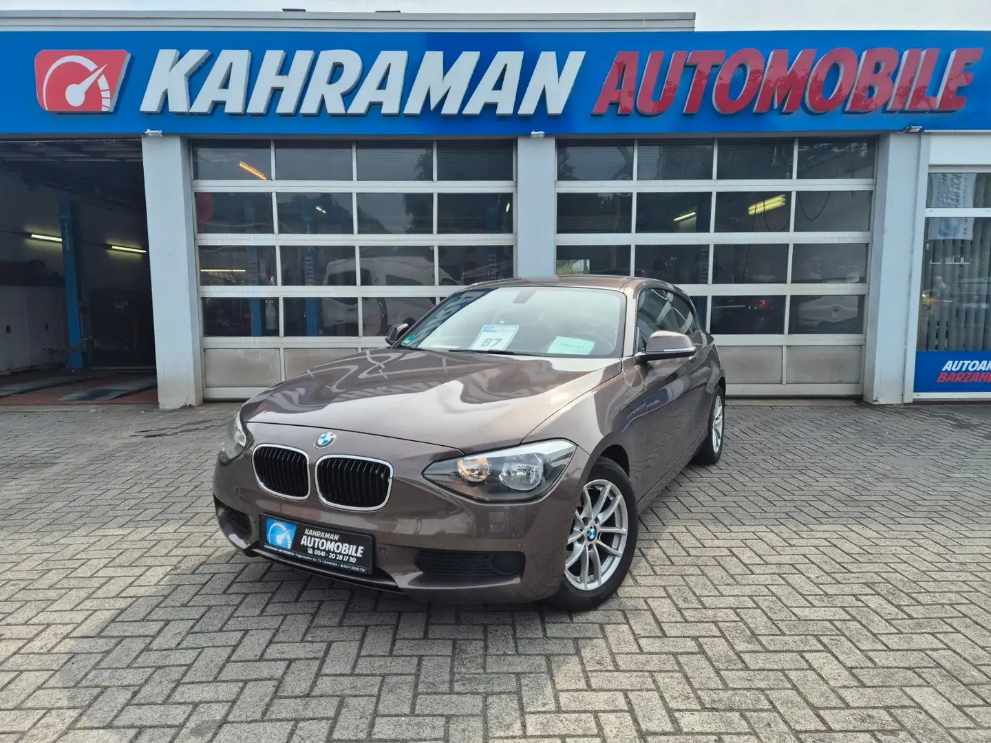 BMW 116 Baureihe 1 Lim. 3-trg. 116 d*Automatik* Brun - 1