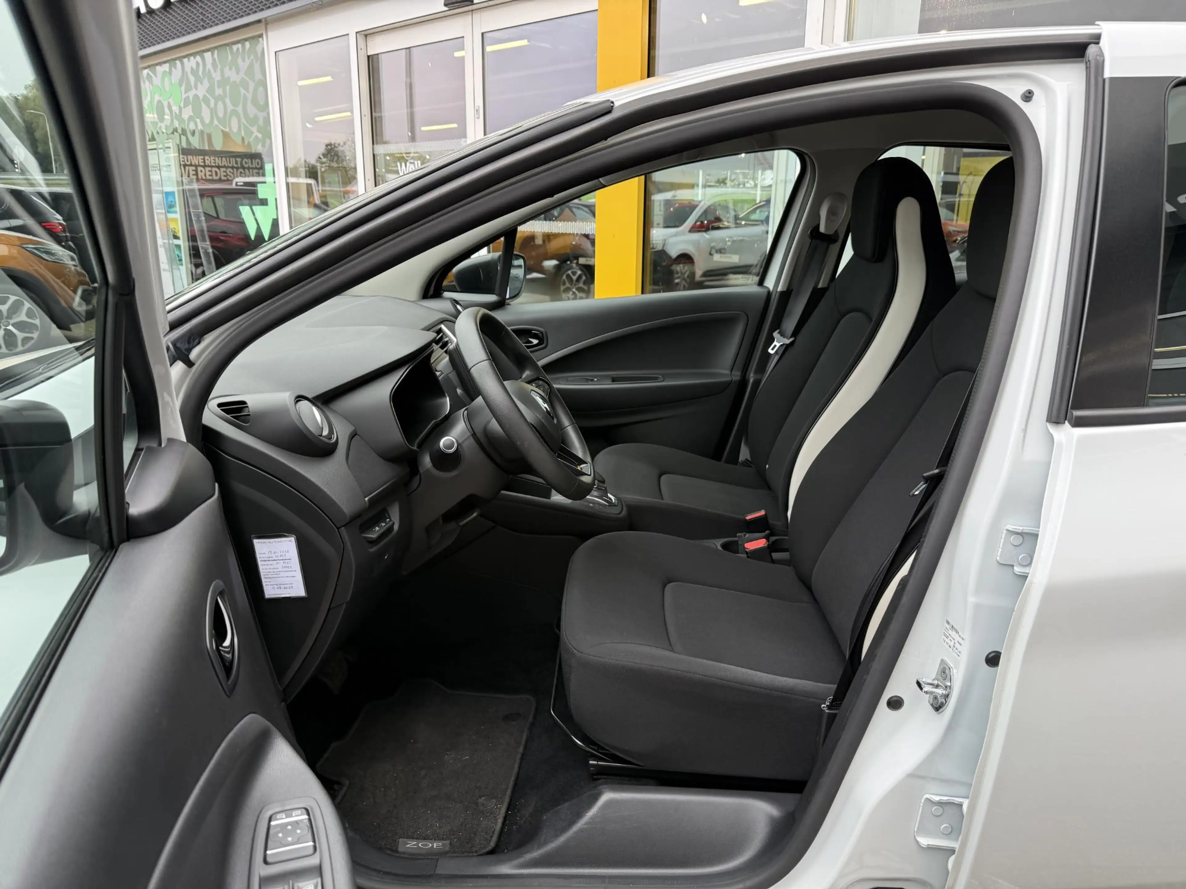 Renault ZOE R110 Life 52 kWh | NAP | Navigatie| Climate Contro — photo 7
