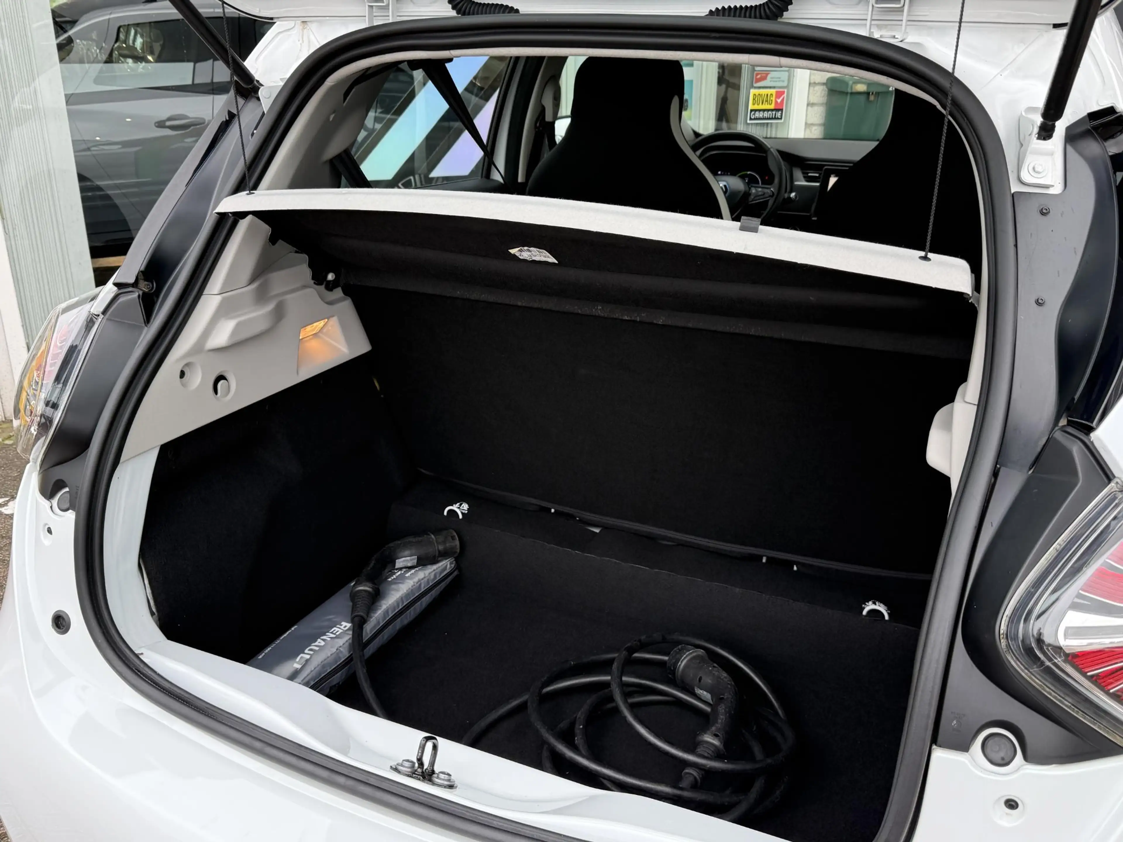 Renault ZOE R110 Life 52 kWh | NAP | Navigatie| Climate Contro — photo 9