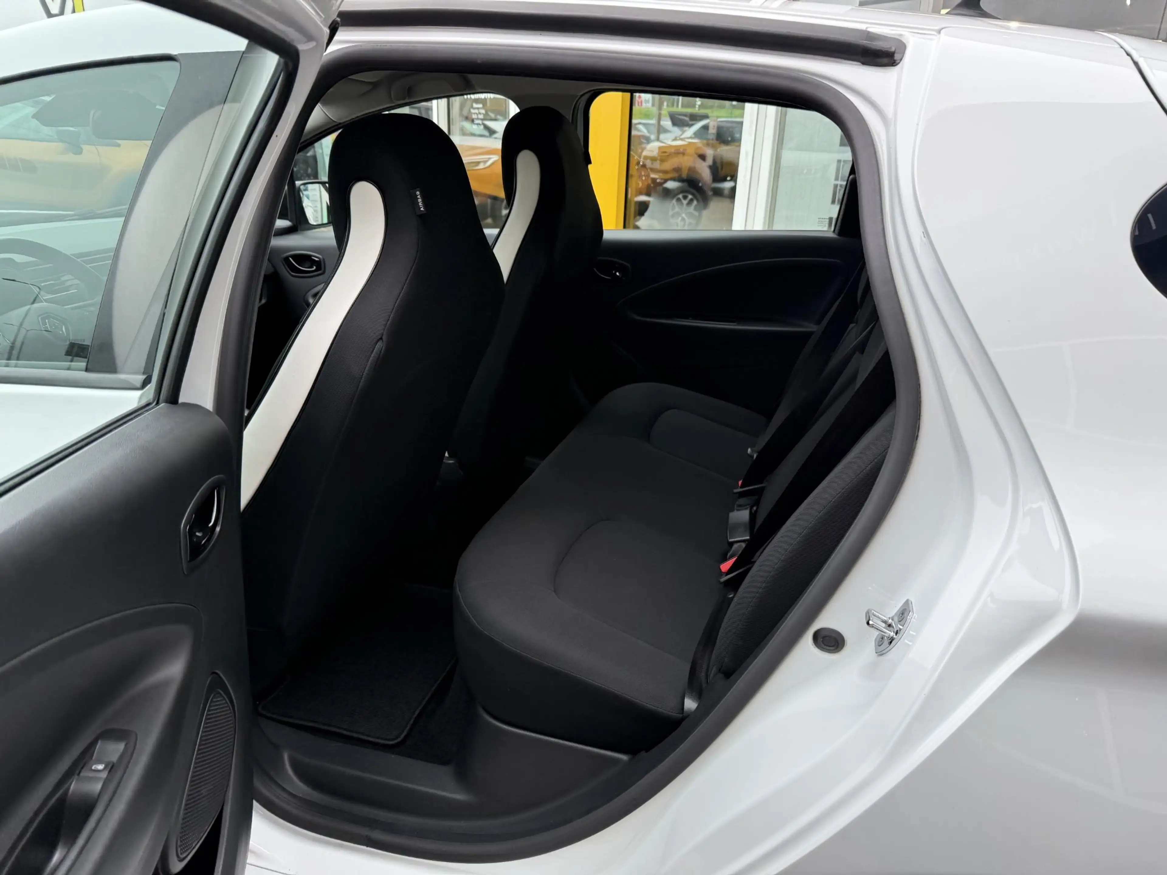 Renault ZOE R110 Life 52 kWh | NAP | Navigatie| Climate Contro — photo 8