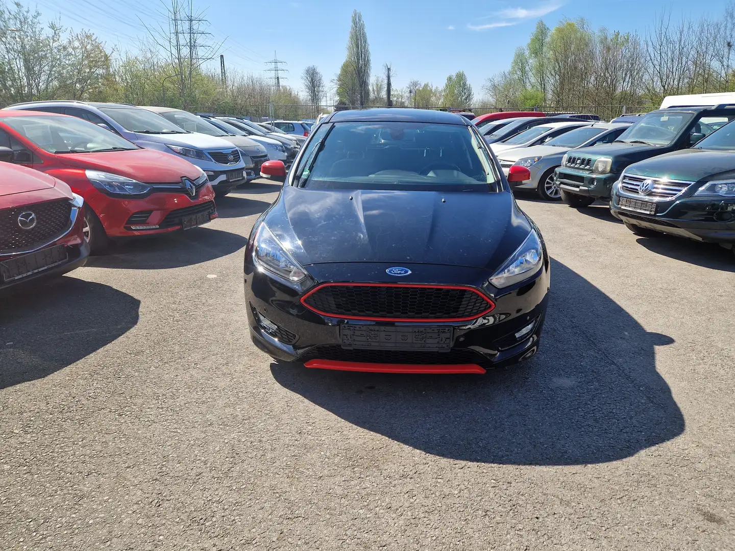Ford Focus Sport Negro - 1