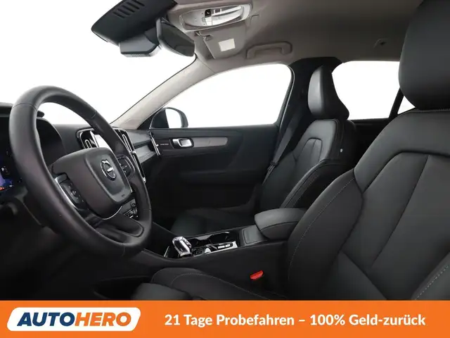 Volvo XC40 view 10