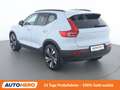 Volvo XC40 2.0 B3 Mild-Hybrid Plus Dark 2WD Weiß - thumbnail 4