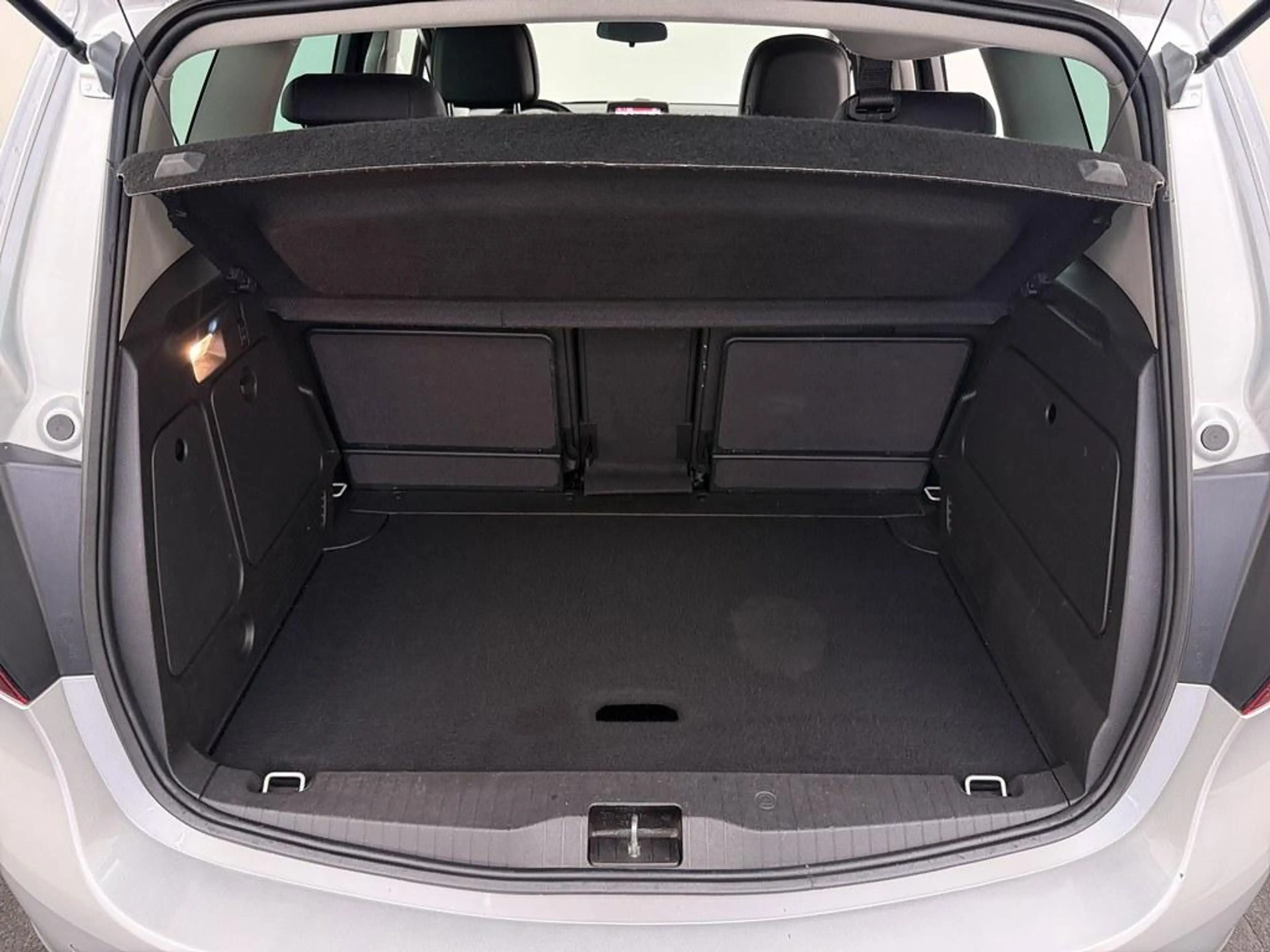 Opel Meriva 1.4 Turbo Design Edition PDC/Trekhaak/Navi /Cruise — photo 14