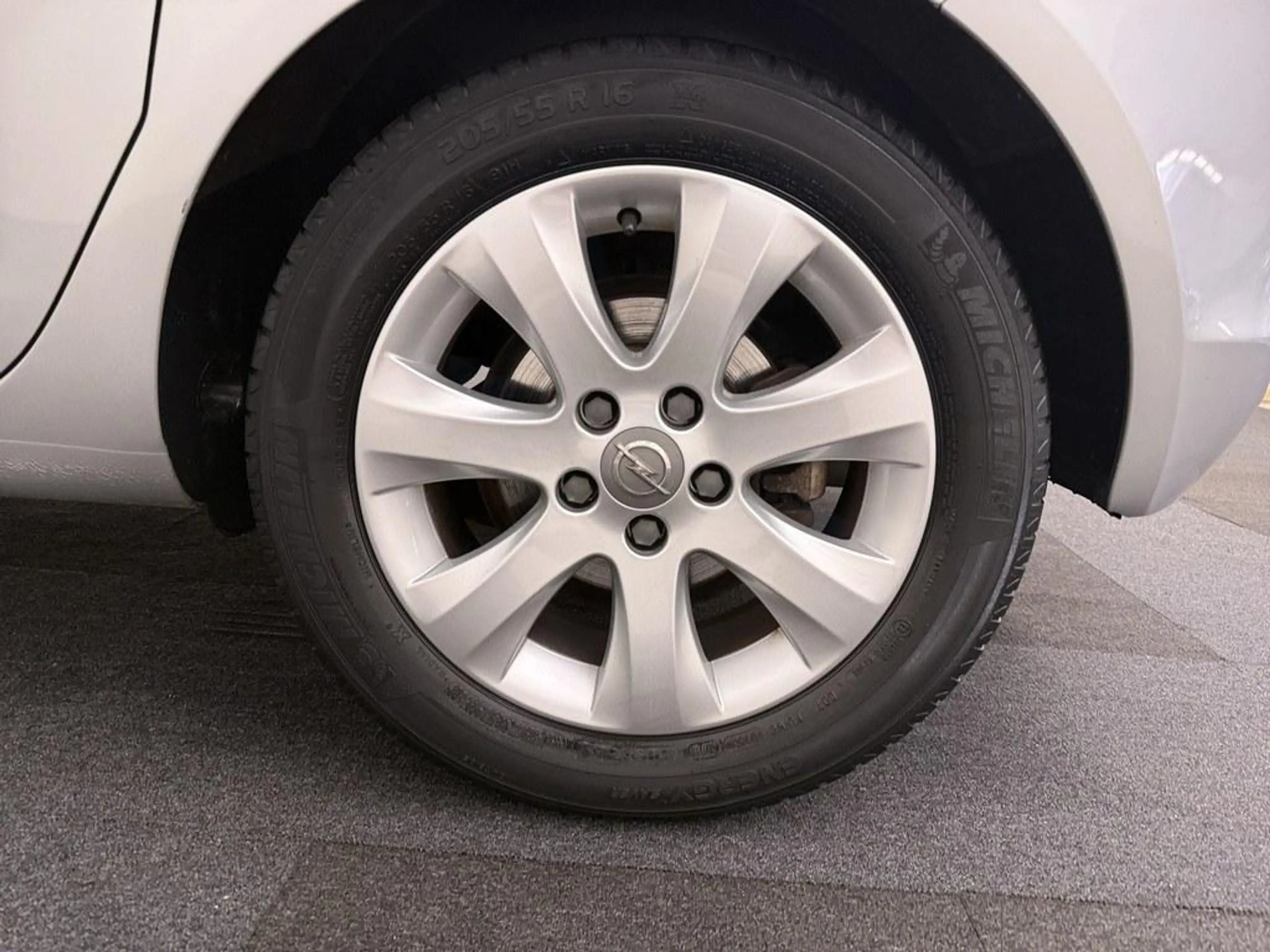 Opel Meriva 1.4 Turbo Design Edition PDC/Trekhaak/Navi /Cruise — photo 6